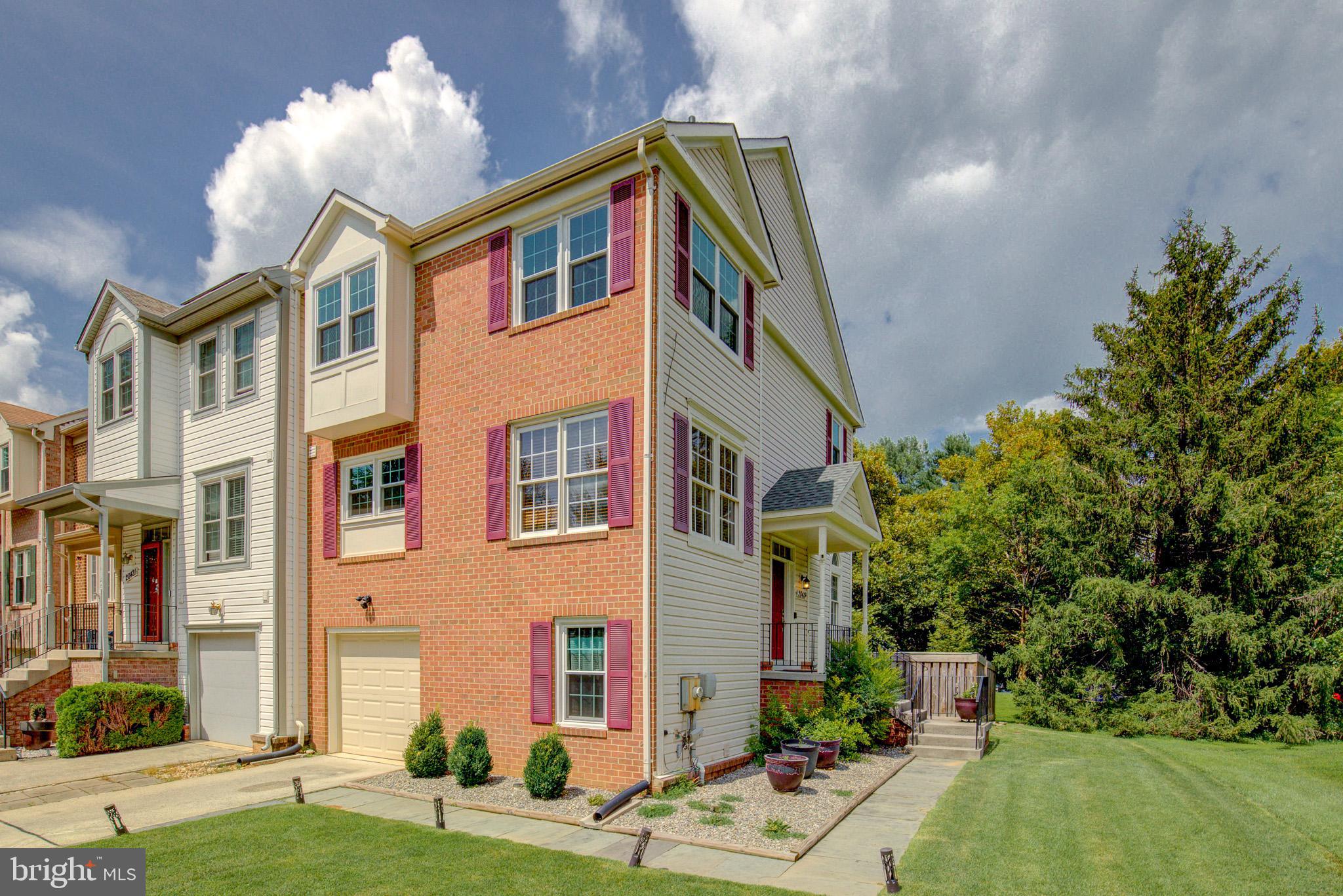 THE REACH - Residential