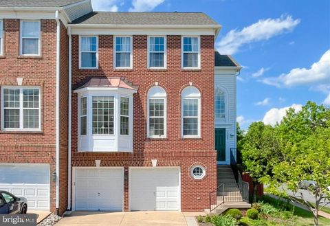 Photo of 15000 Danube Way, HAYMARKET, VA 20169 (MLS # VAPW2120522)