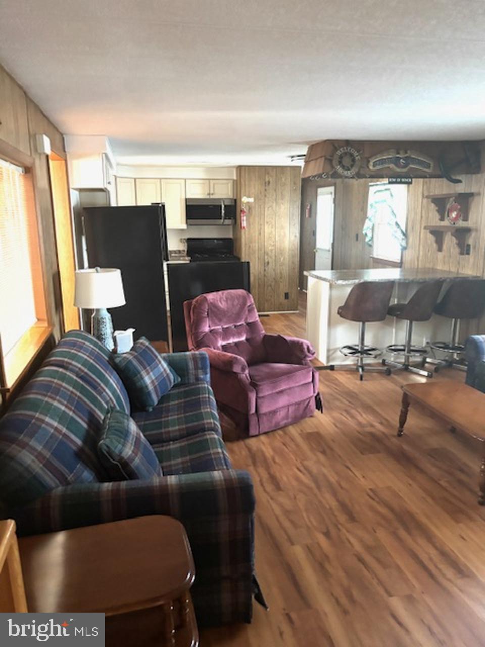 WEST BAY PARK - Residential