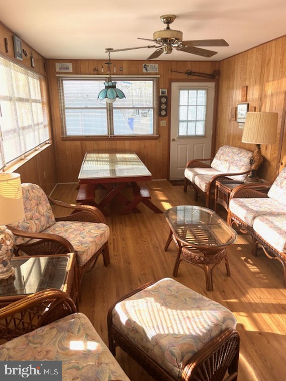 WEST BAY PARK - Residential