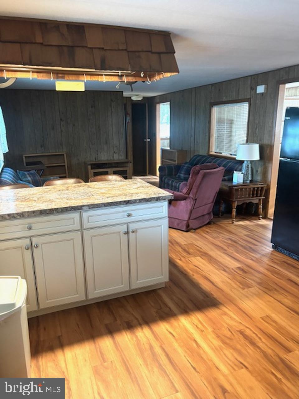 WEST BAY PARK - Residential