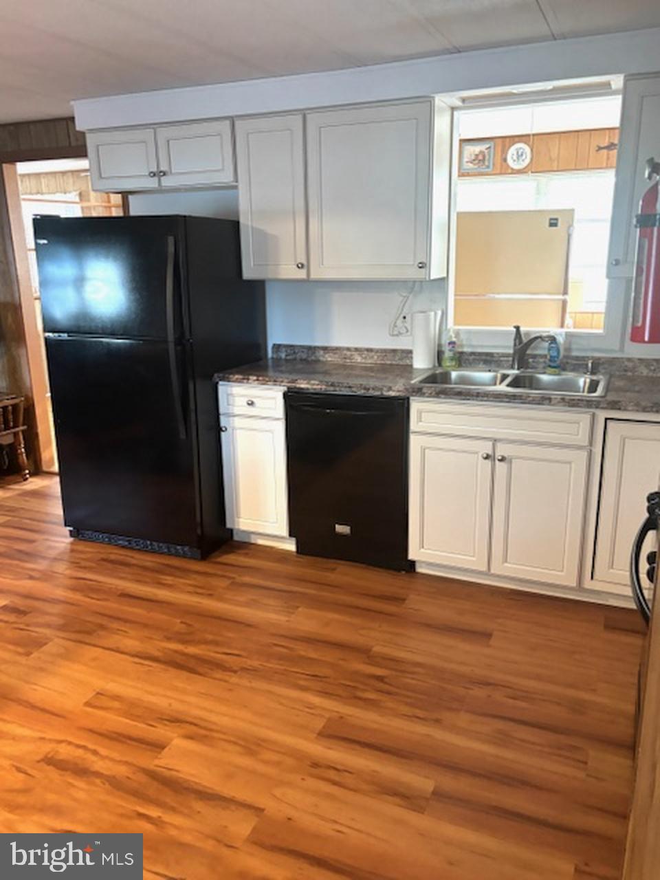 WEST BAY PARK - Residential