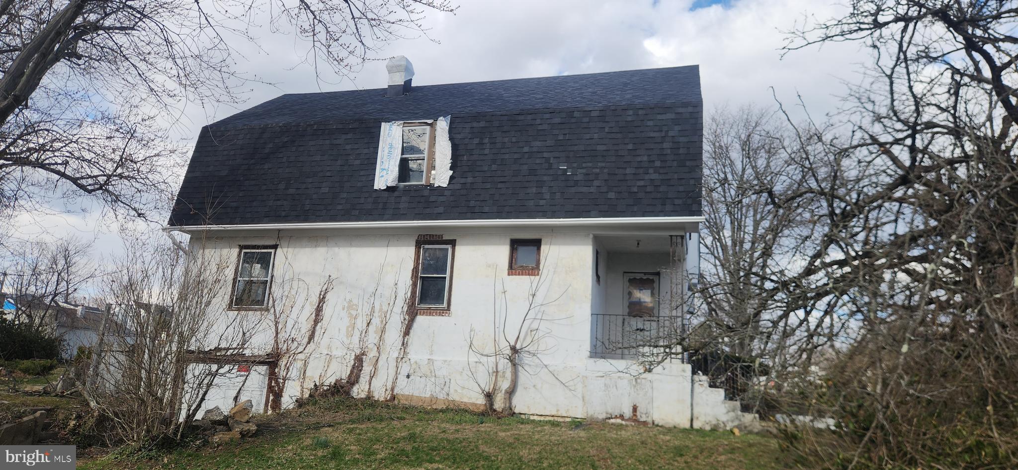 CRESTWOOD - Residential