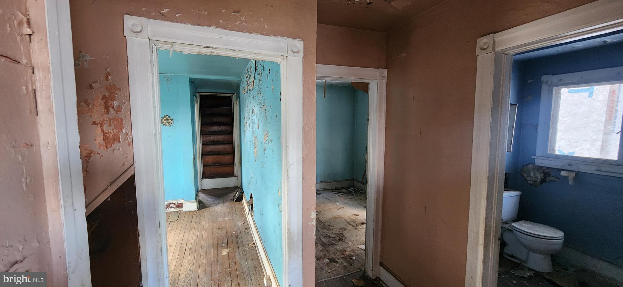 CRESTWOOD - Residential