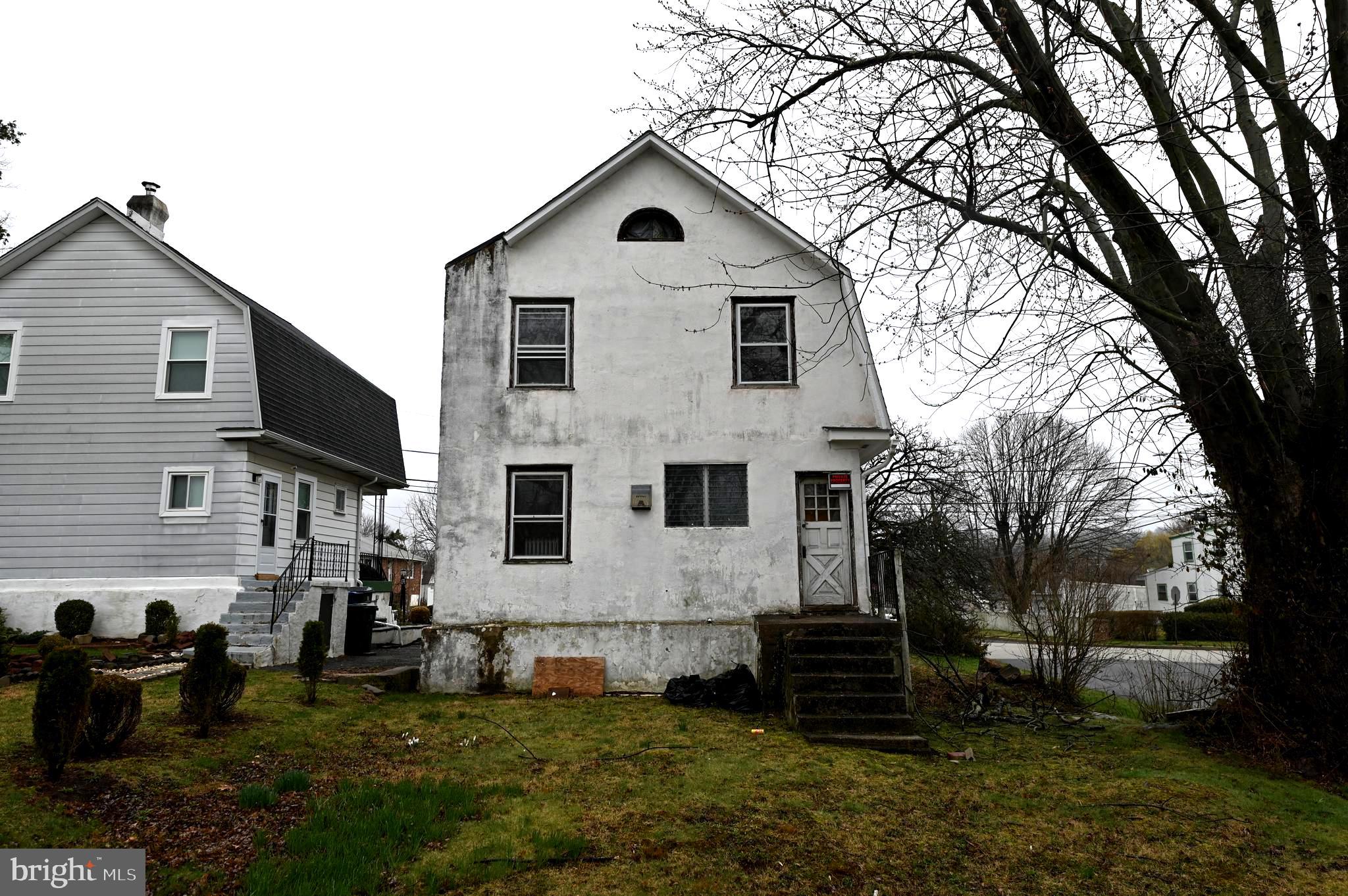 CRESTWOOD - Residential