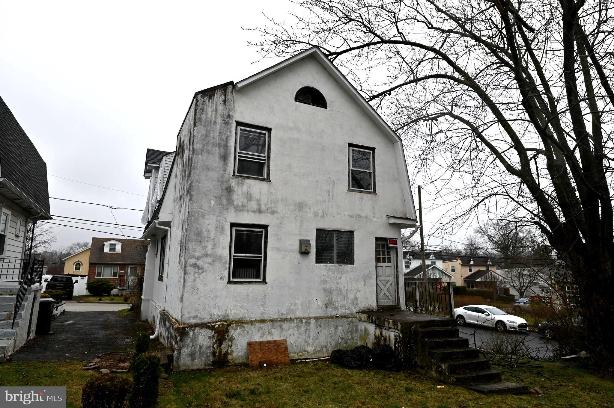 CRESTWOOD - Residential