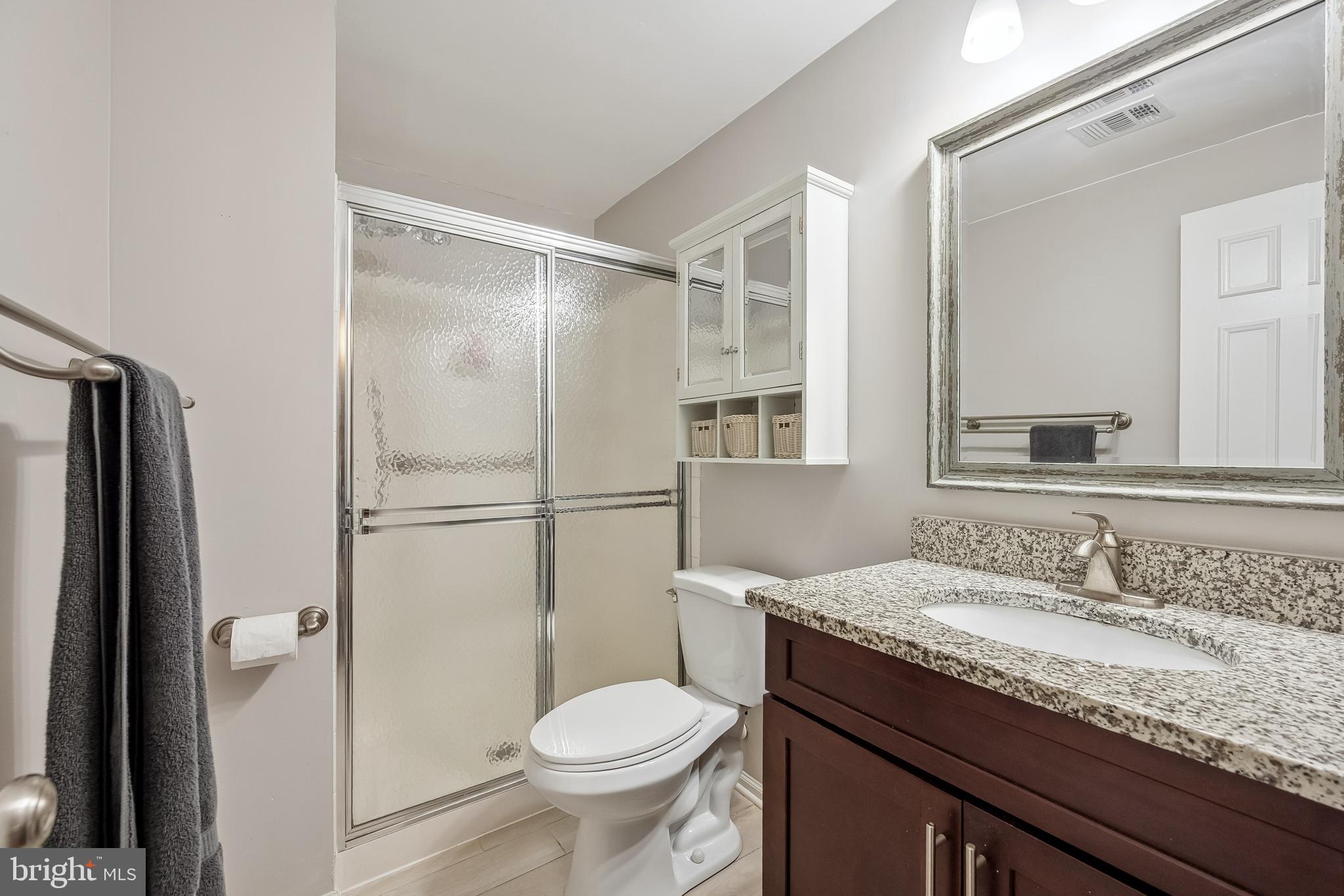 FAIRFAX STATION - Residential