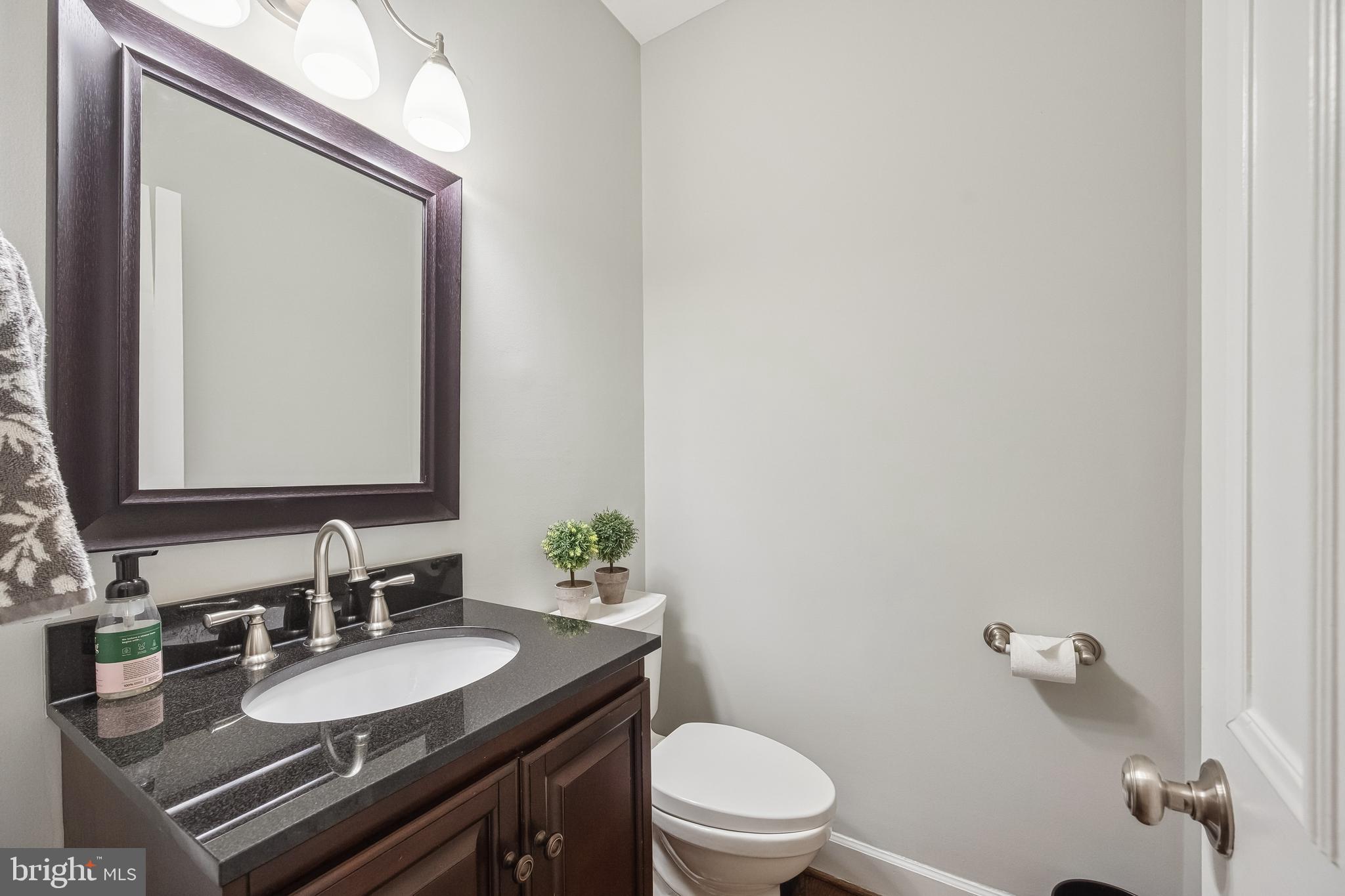 FAIRFAX STATION - Residential