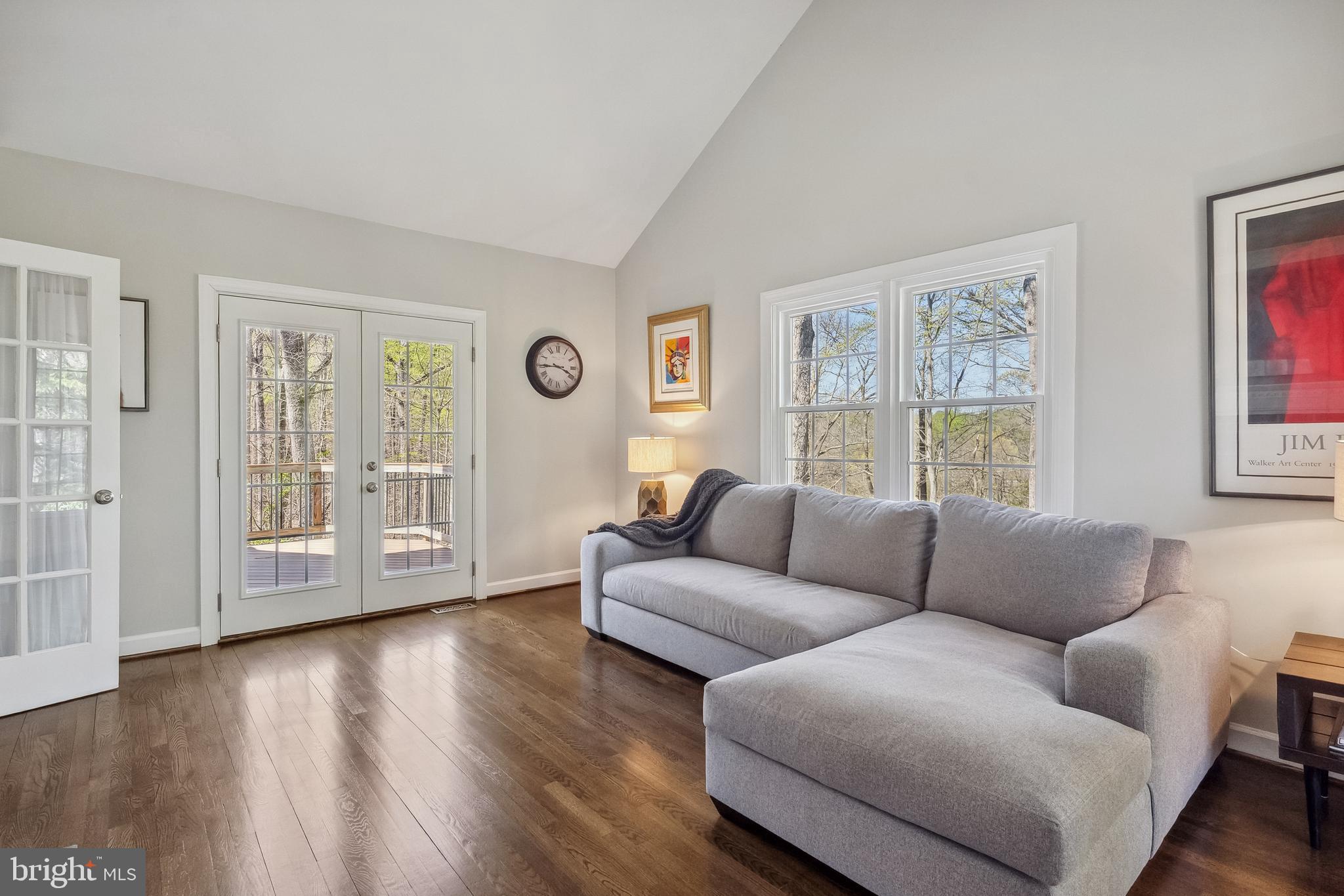 FAIRFAX STATION - Residential