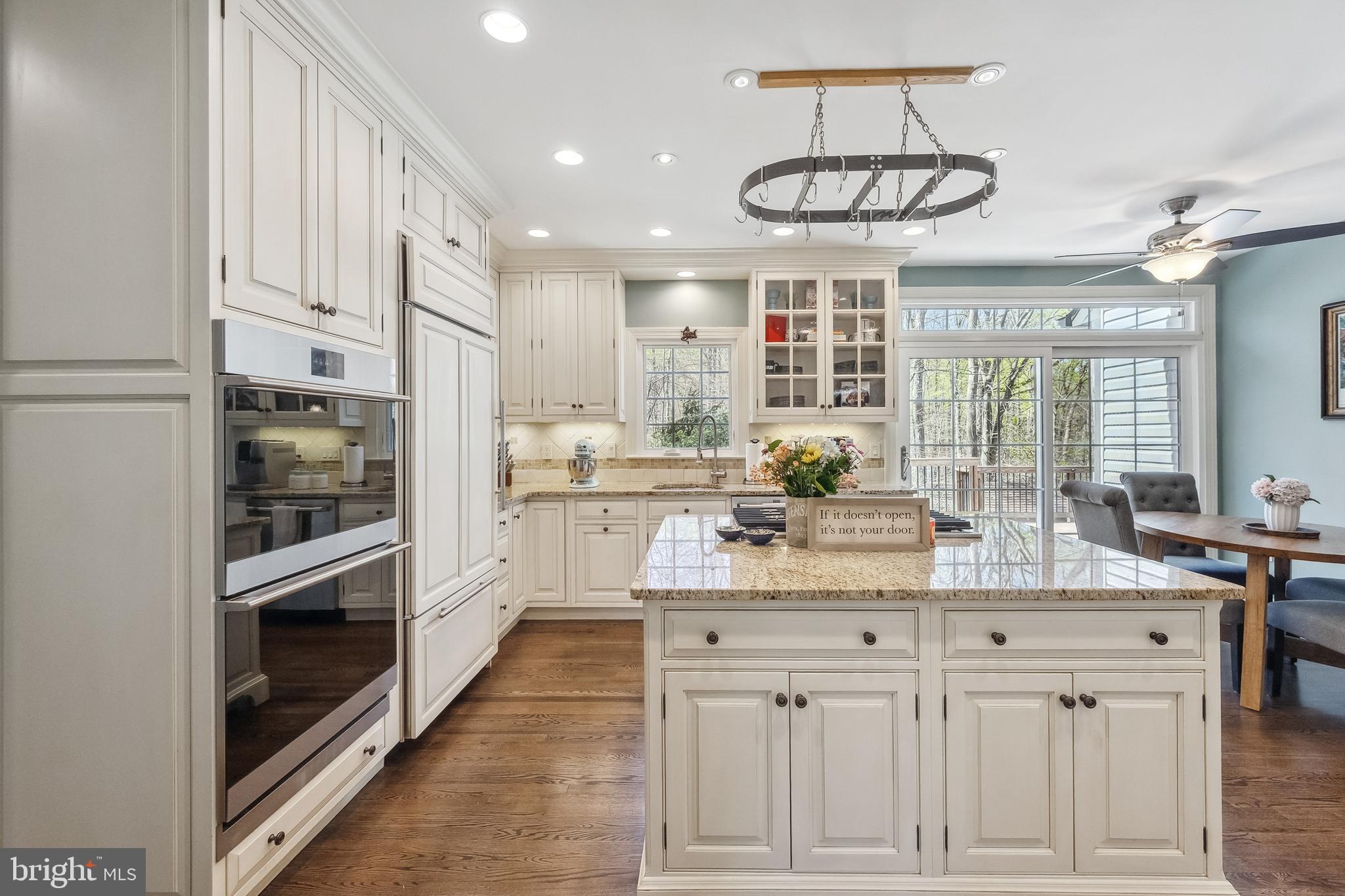 FAIRFAX STATION - Residential