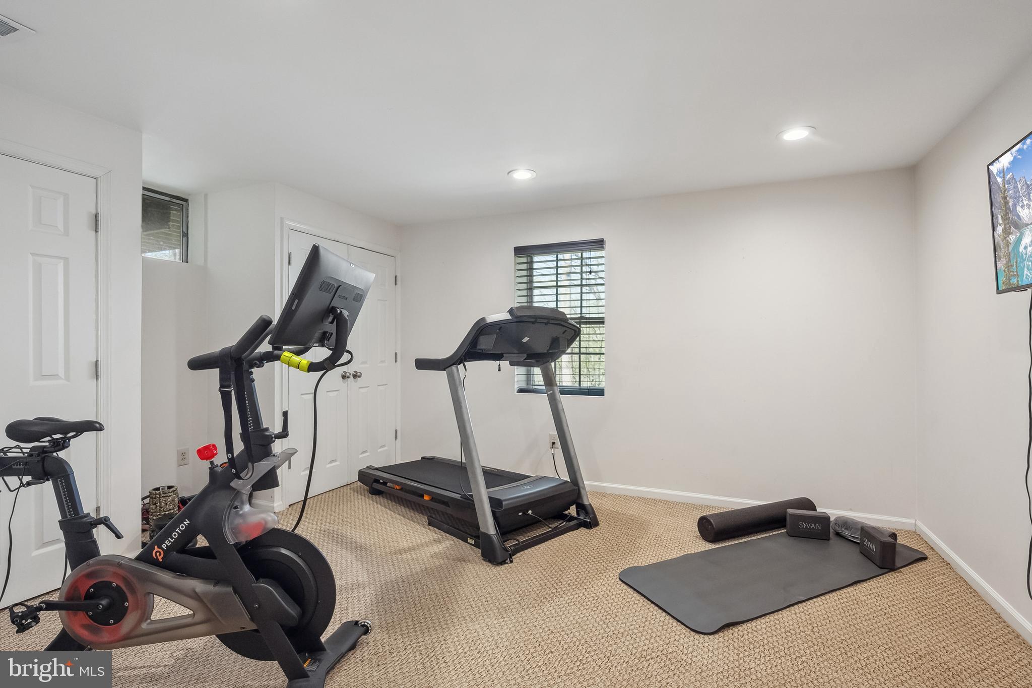 FAIRFAX STATION - Residential