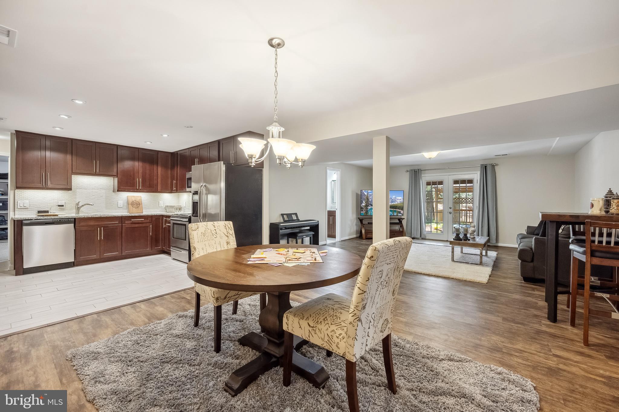 FAIRFAX STATION - Residential