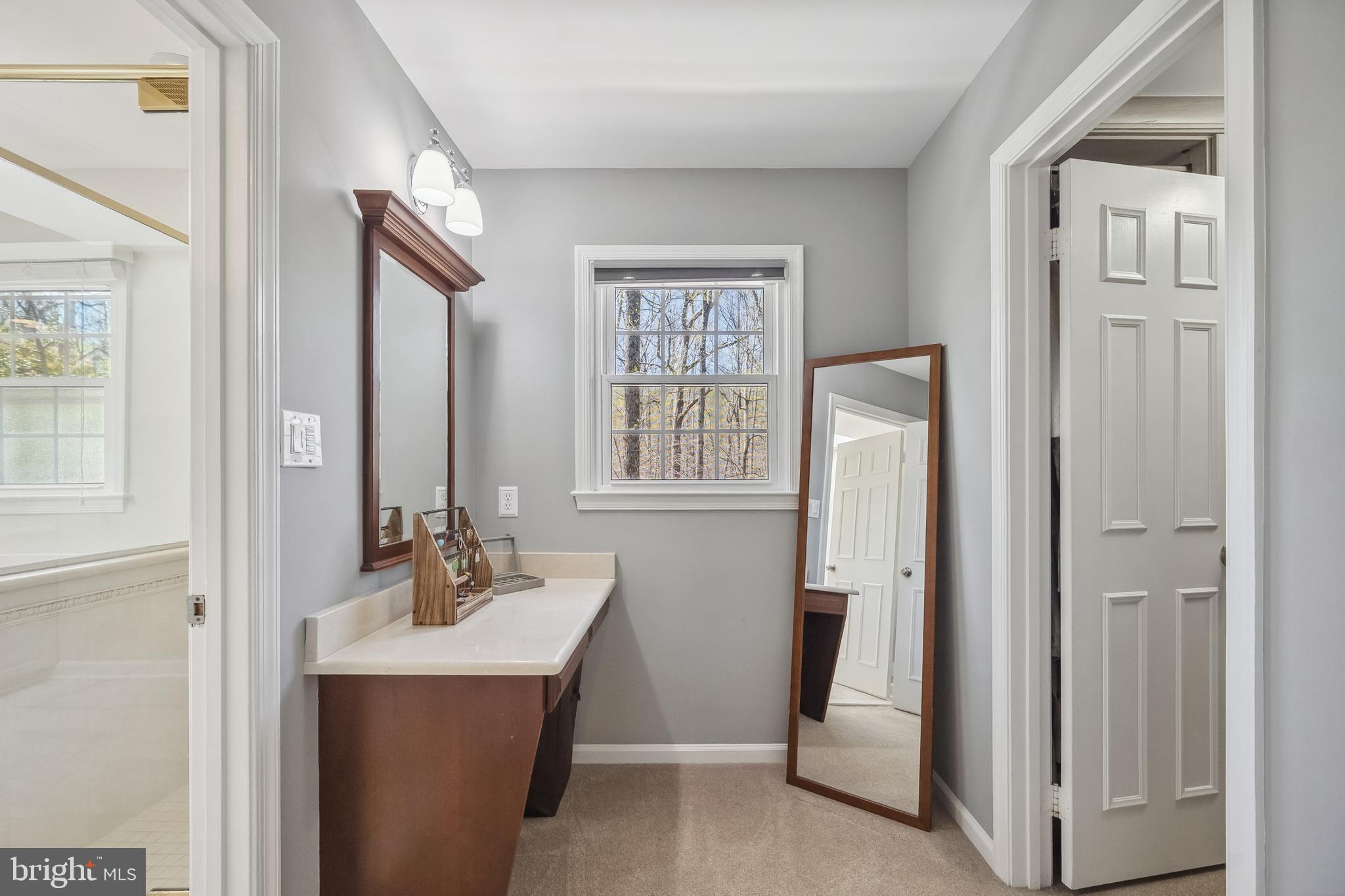 FAIRFAX STATION - Residential