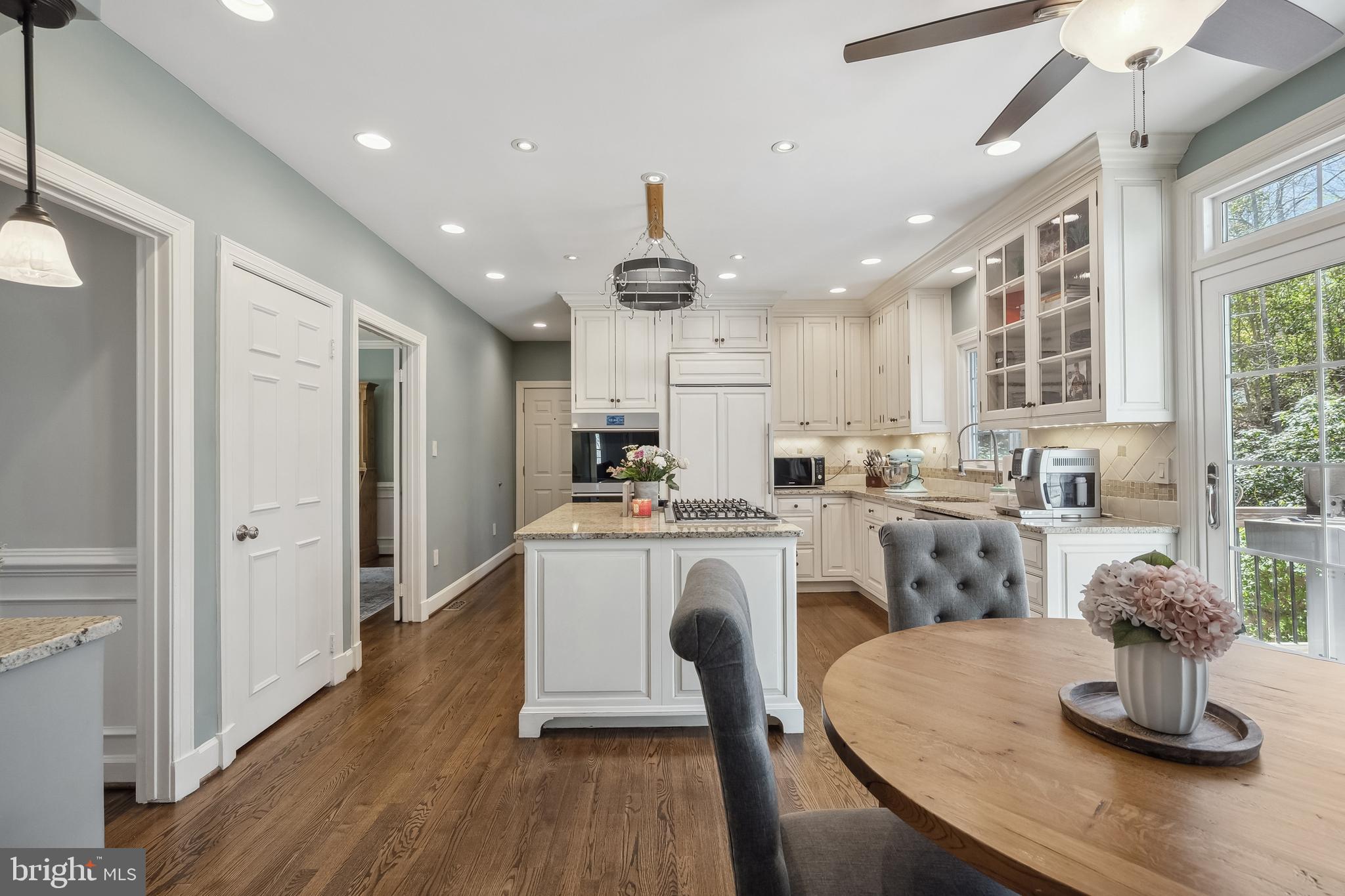 FAIRFAX STATION - Residential