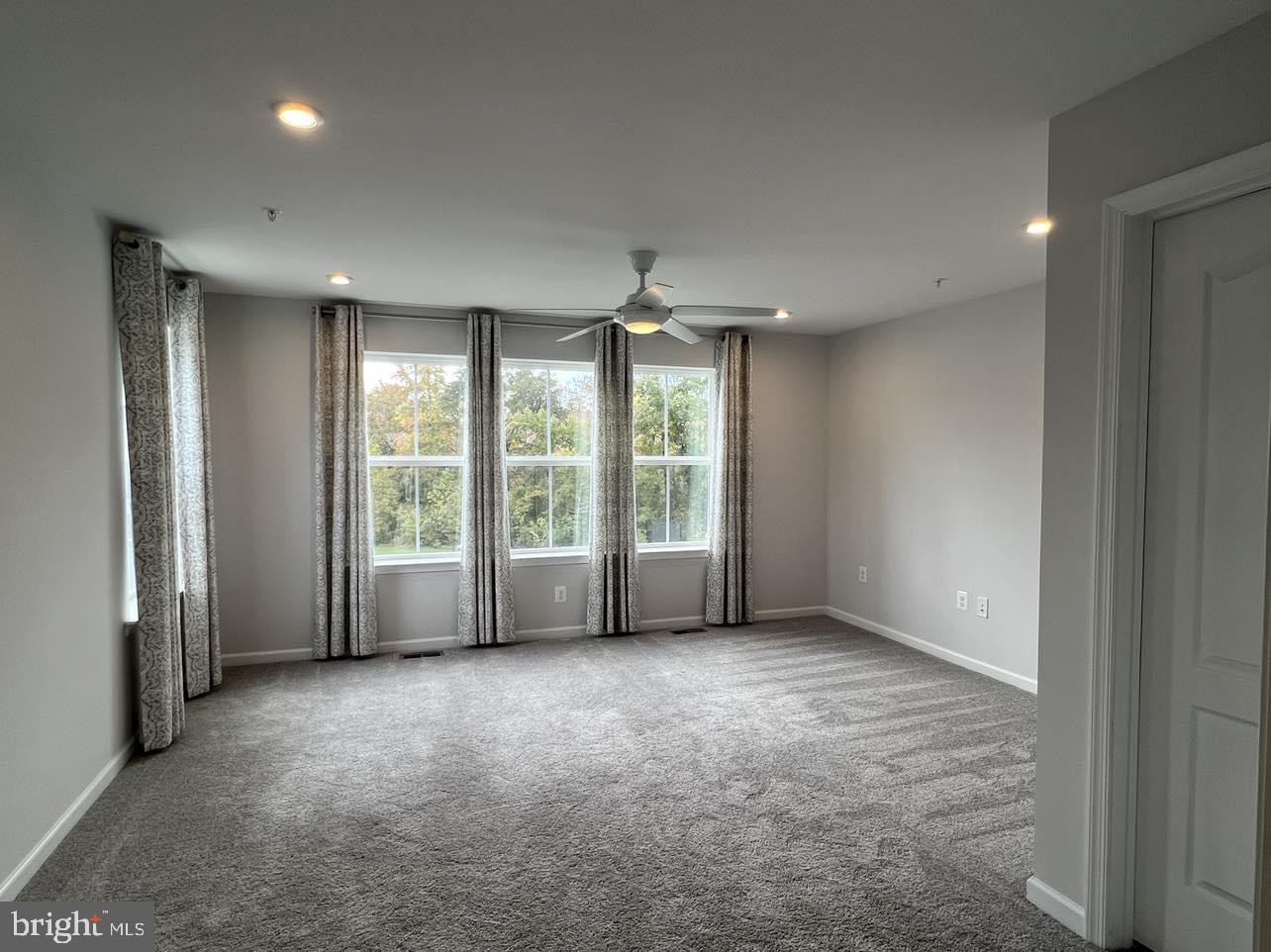 RIVERWALK AT CROFTON - Residential Lease