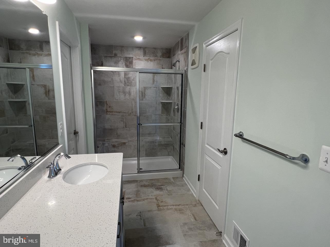 RIVERWALK AT CROFTON - Residential Lease