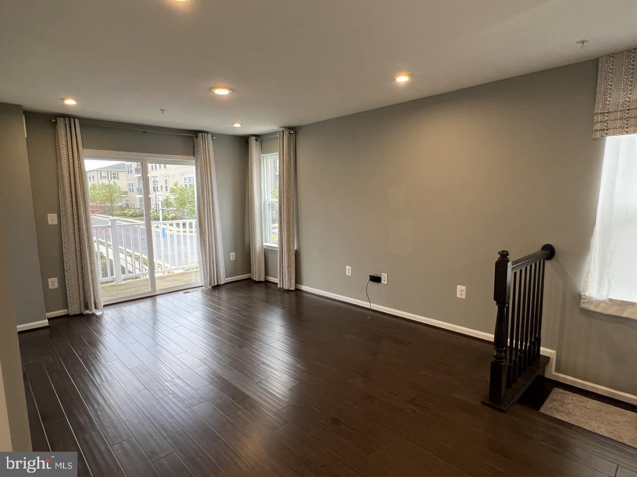 RIVERWALK AT CROFTON - Residential Lease