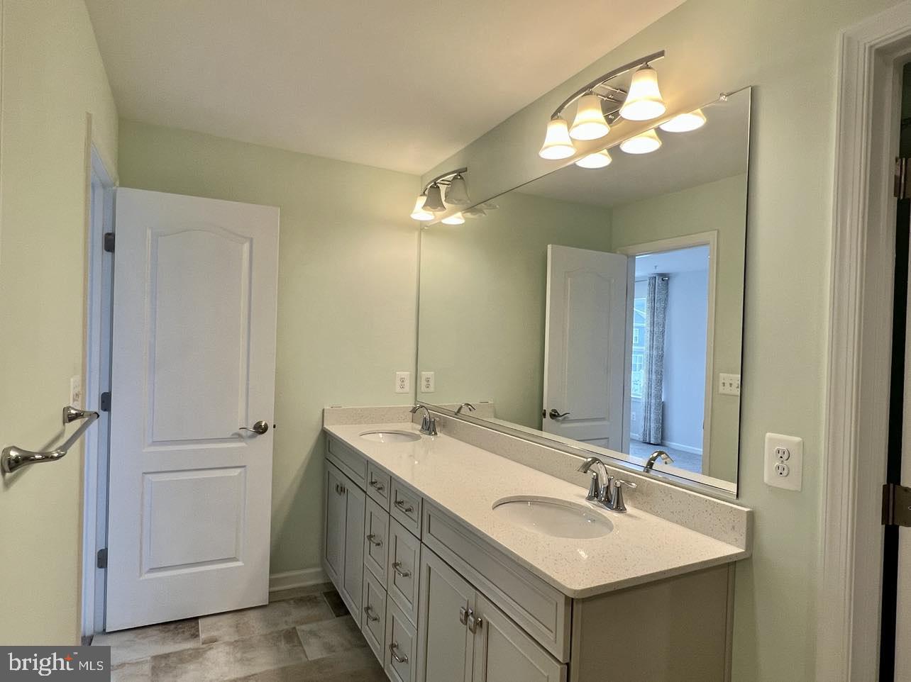 RIVERWALK AT CROFTON - Residential Lease