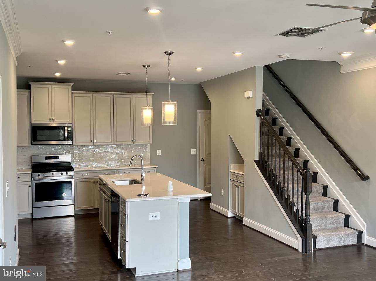 RIVERWALK AT CROFTON - Residential Lease