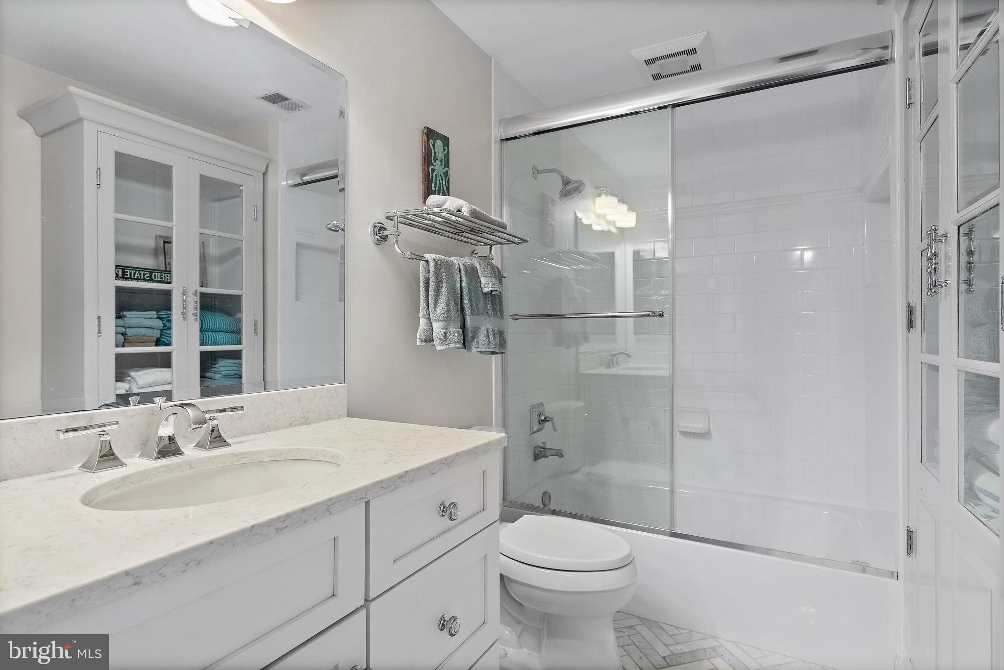 FISHING CREEK FARM - Residential