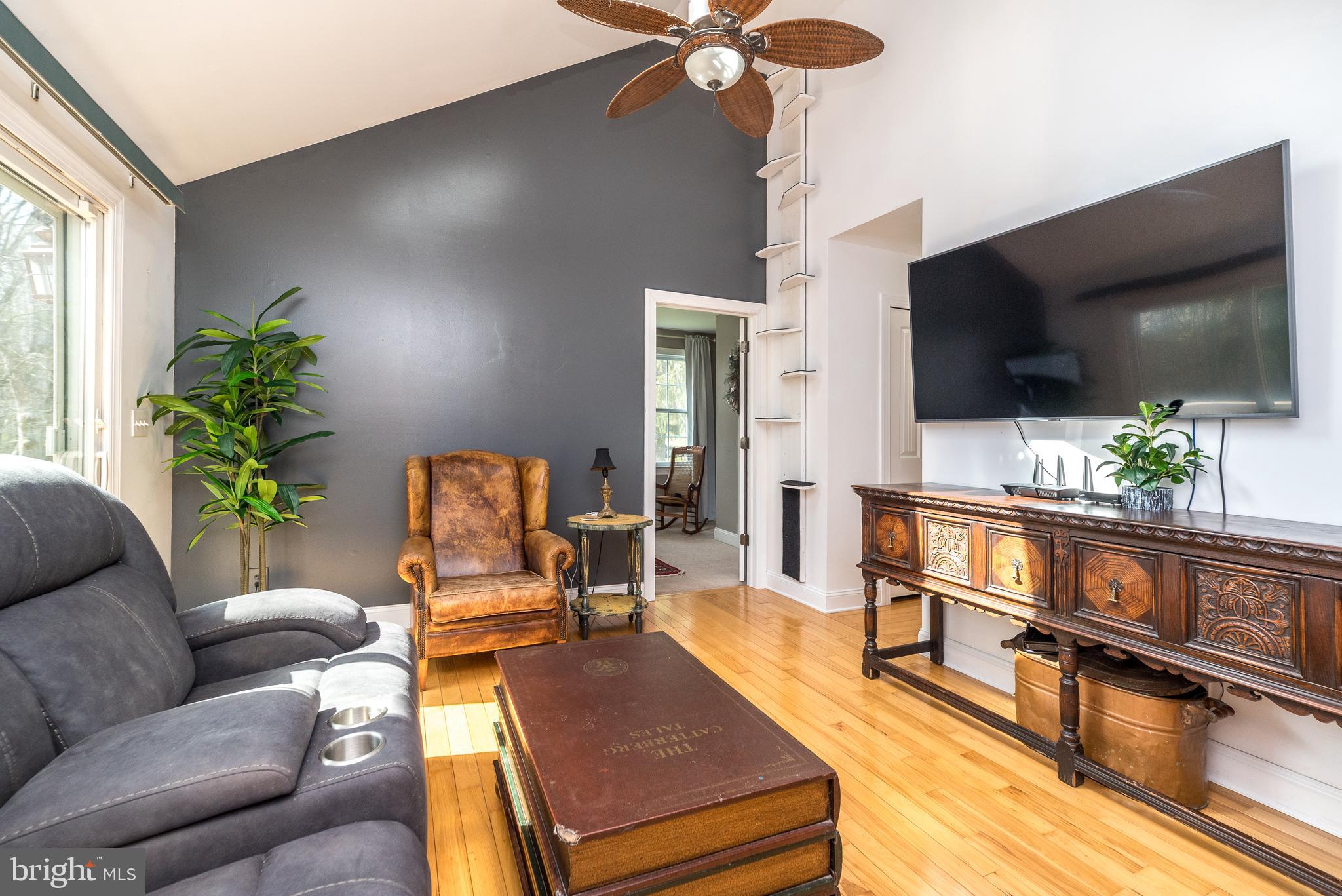 DURHAM VILLAGE - Residential