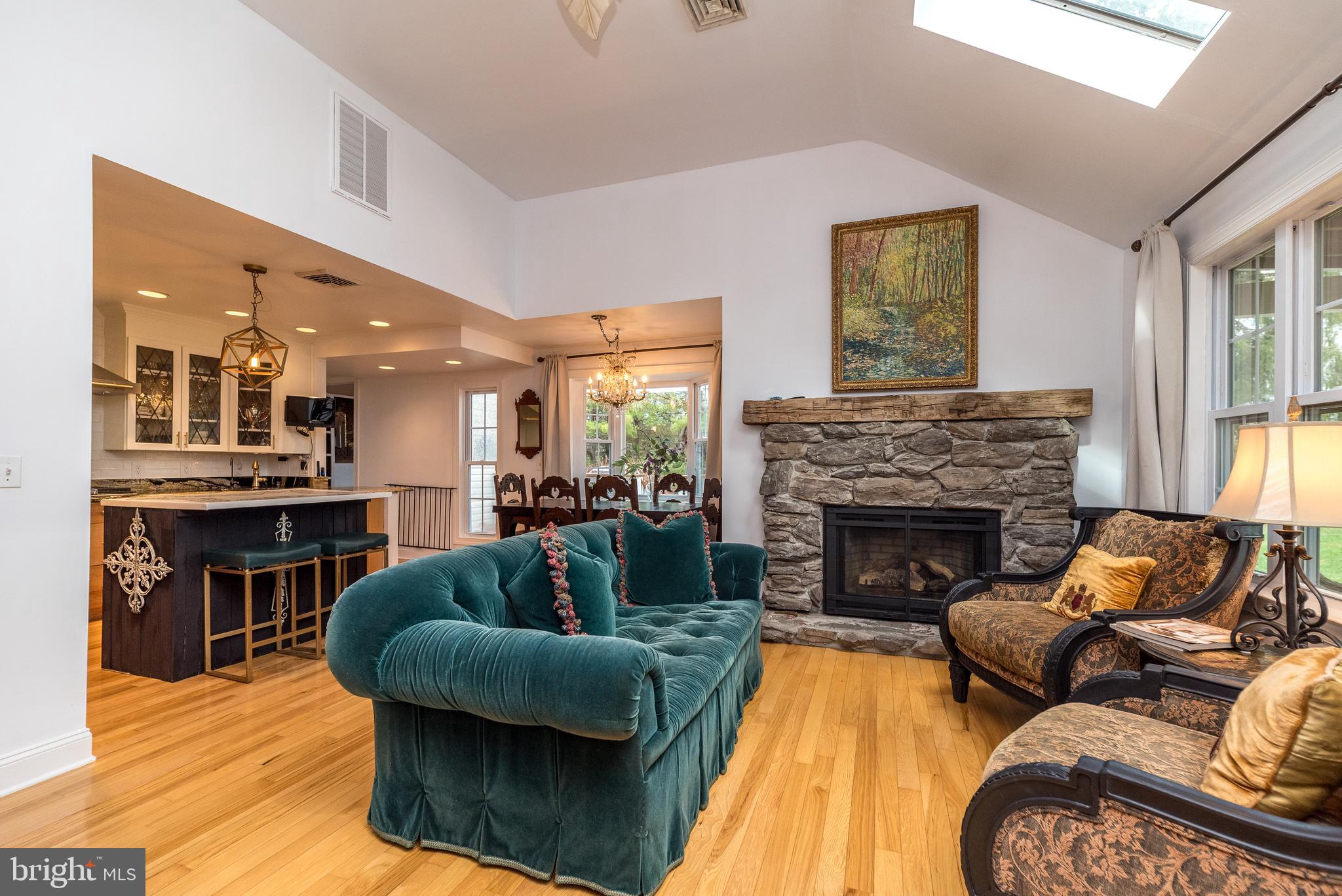 DURHAM VILLAGE - Residential