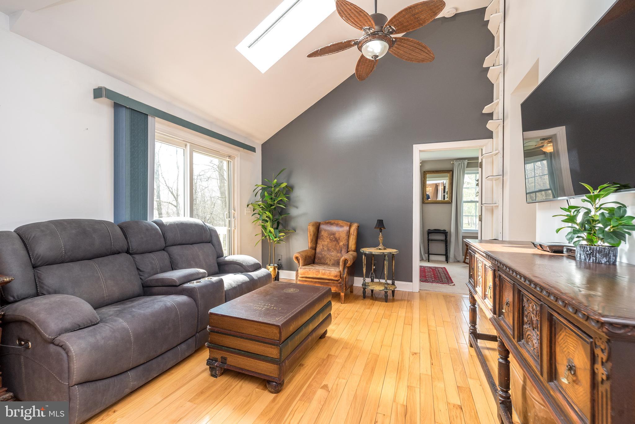 DURHAM VILLAGE - Residential