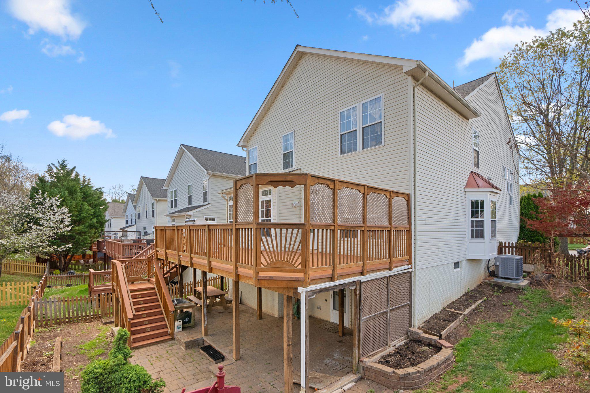 SOMERSET - Residential