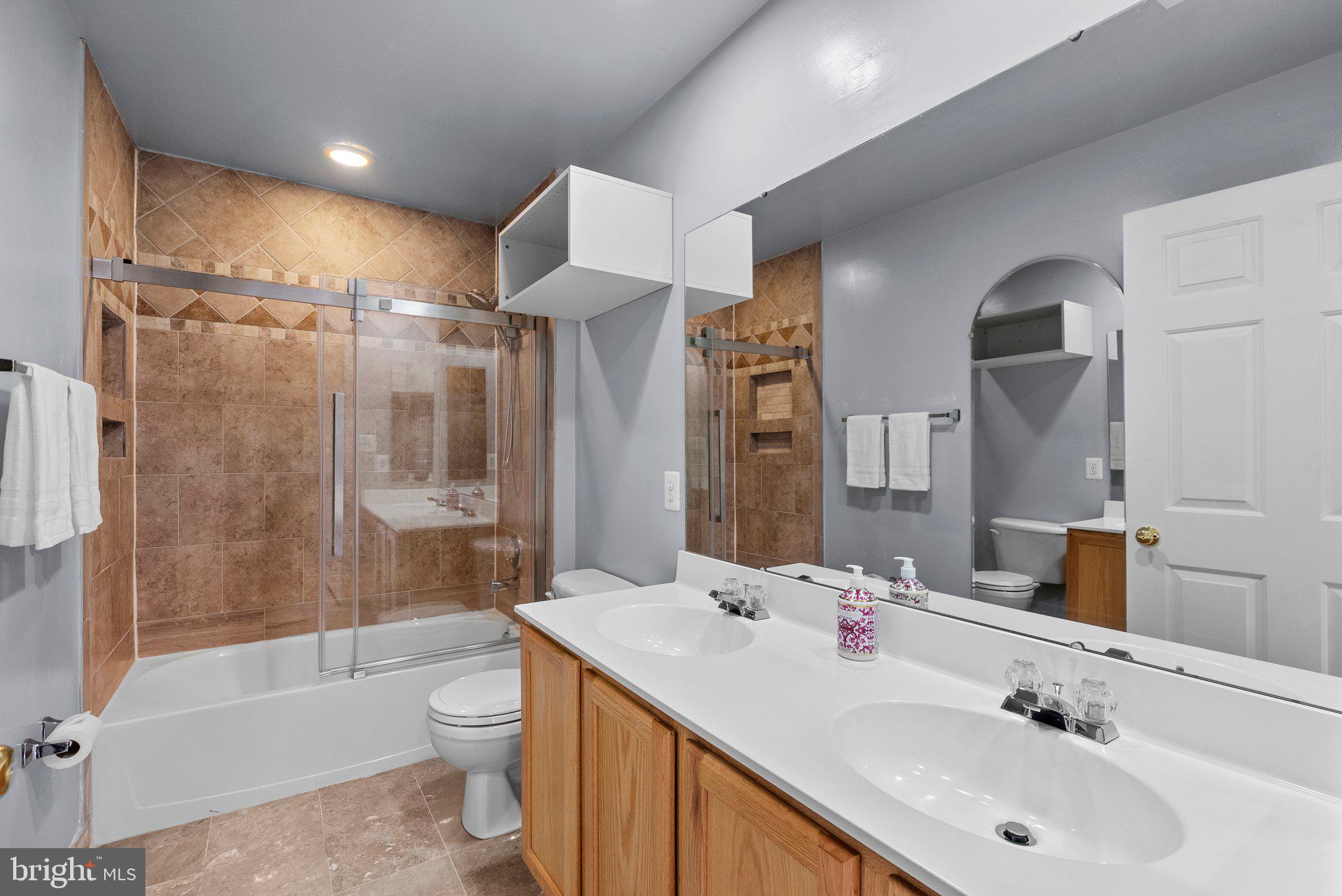 SOMERSET - Residential