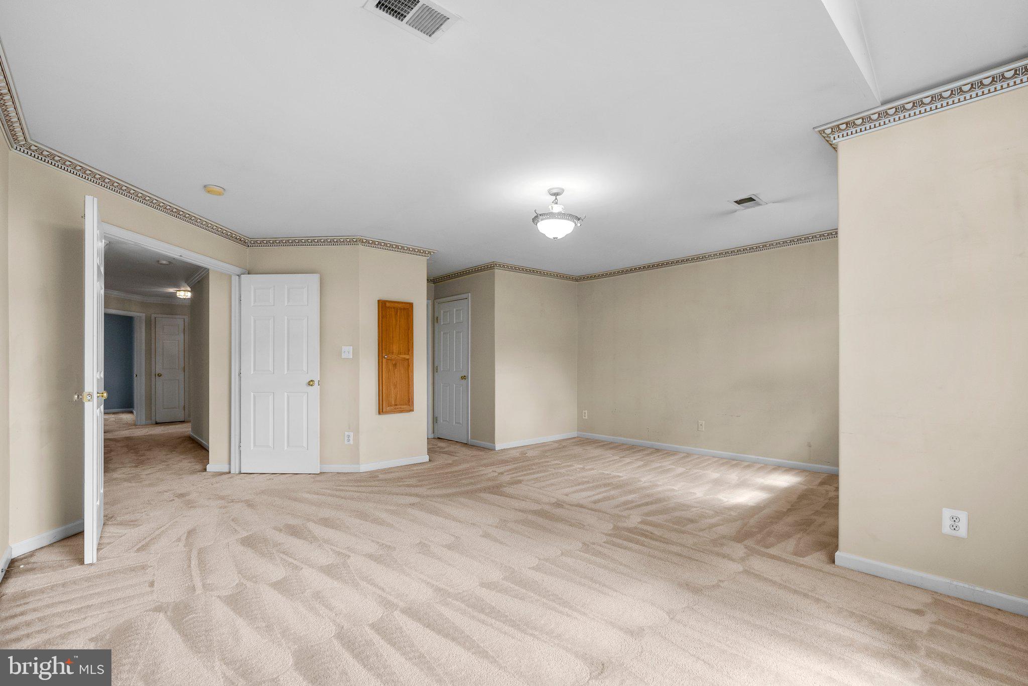 SOMERSET - Residential