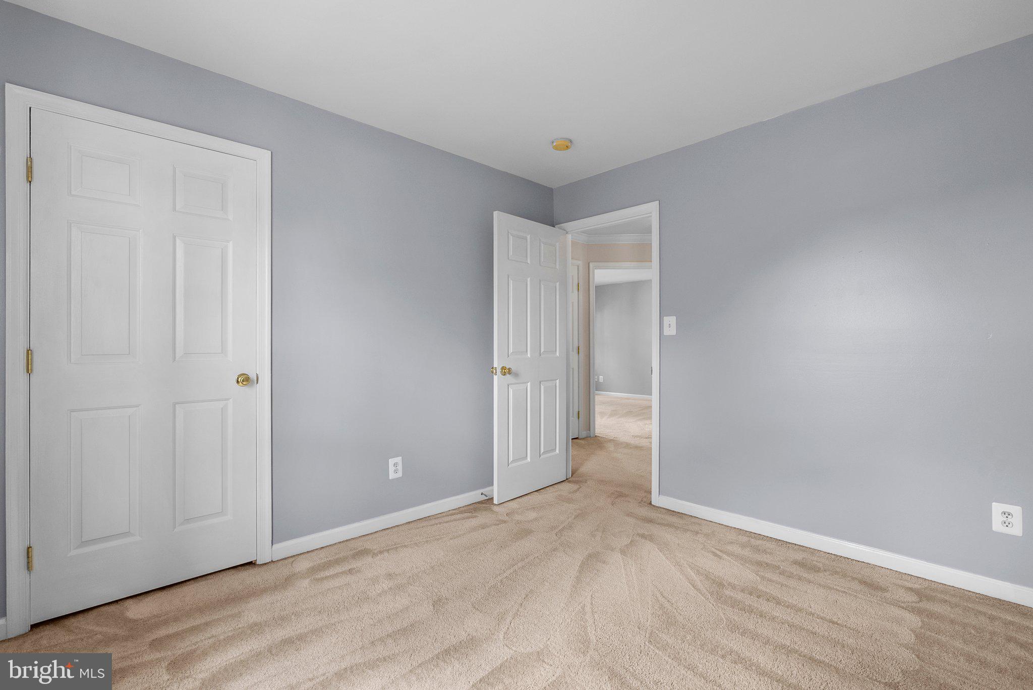 SOMERSET - Residential