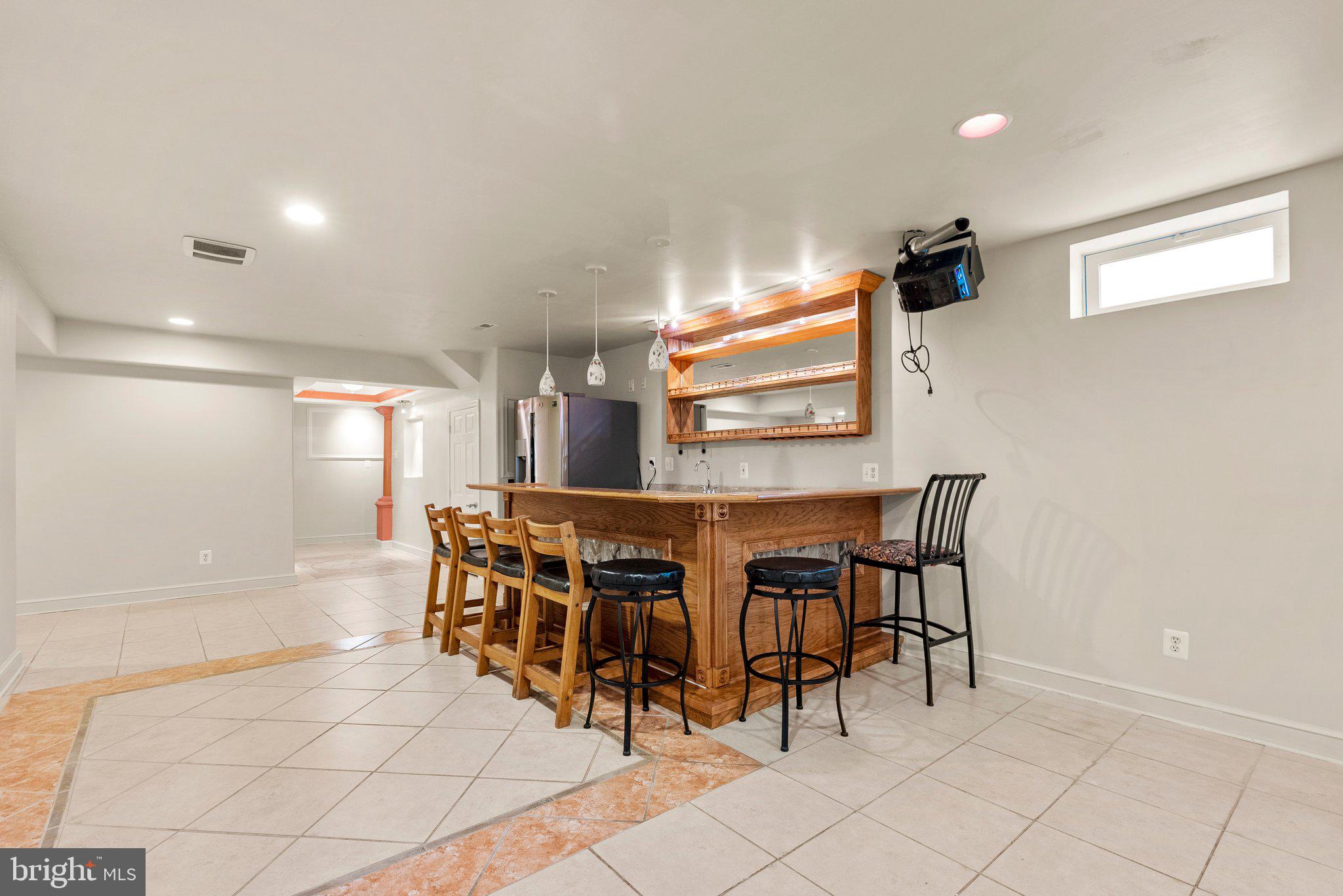 SOMERSET - Residential