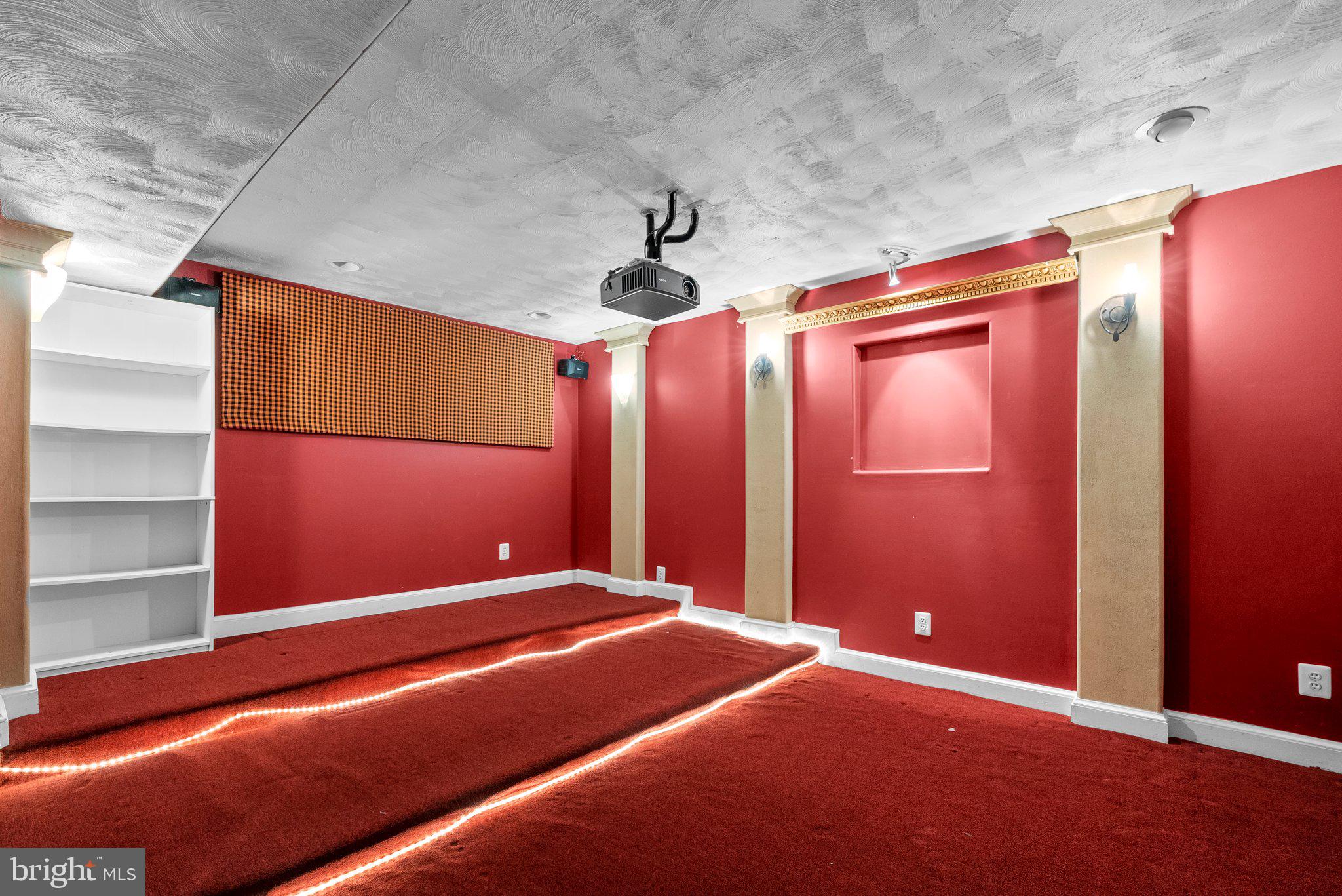 SOMERSET - Residential