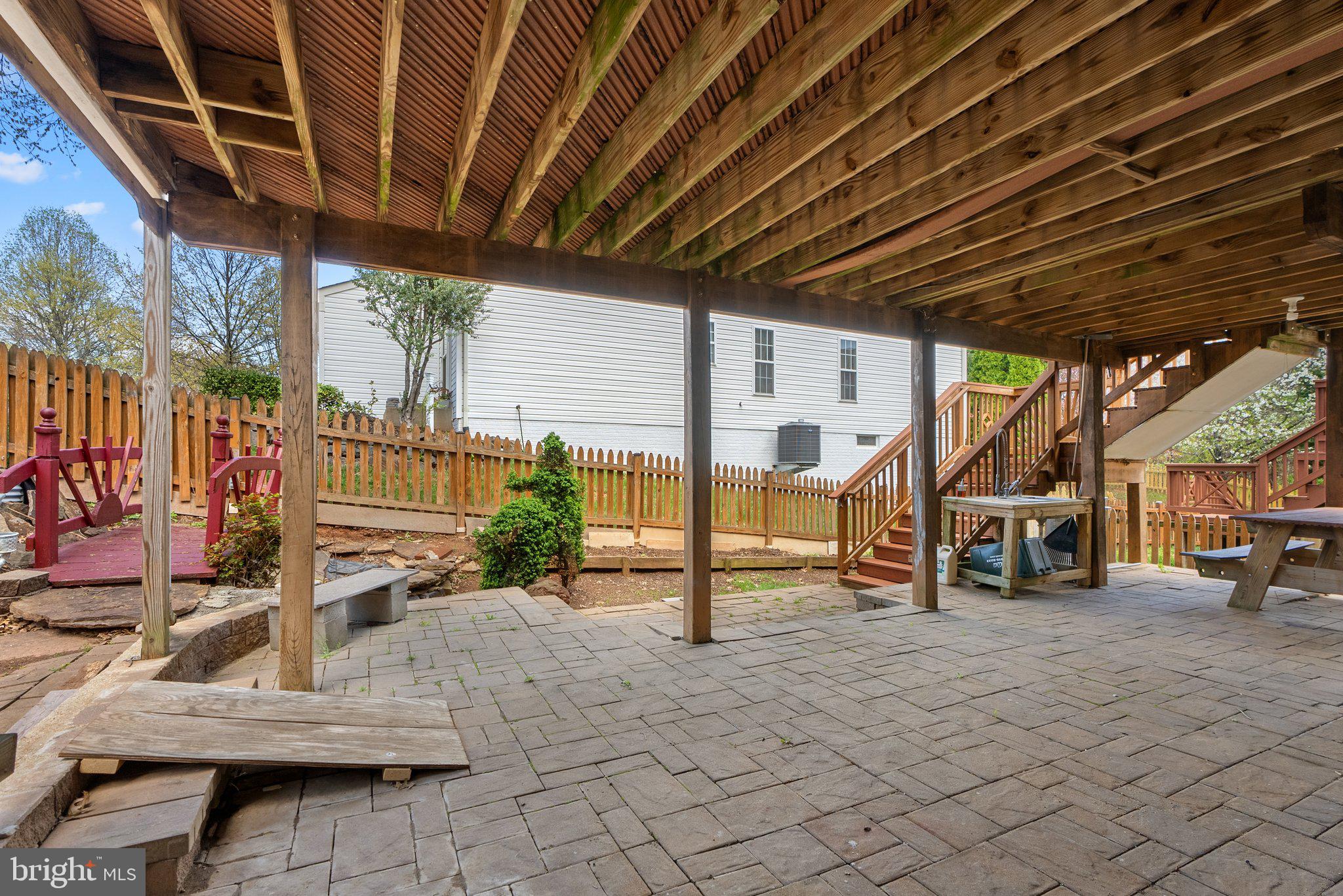 SOMERSET - Residential