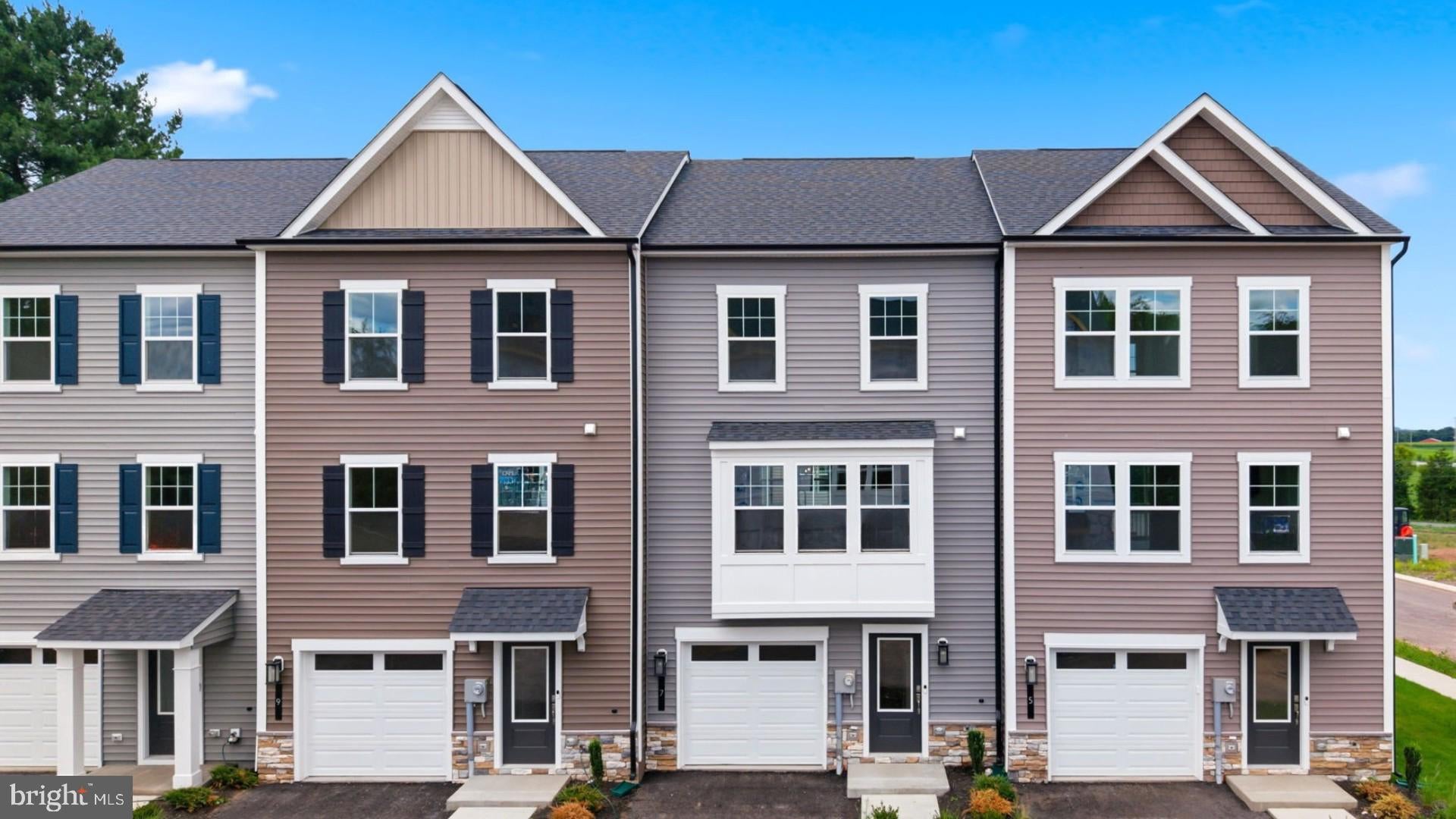7 JUNIPER COURT