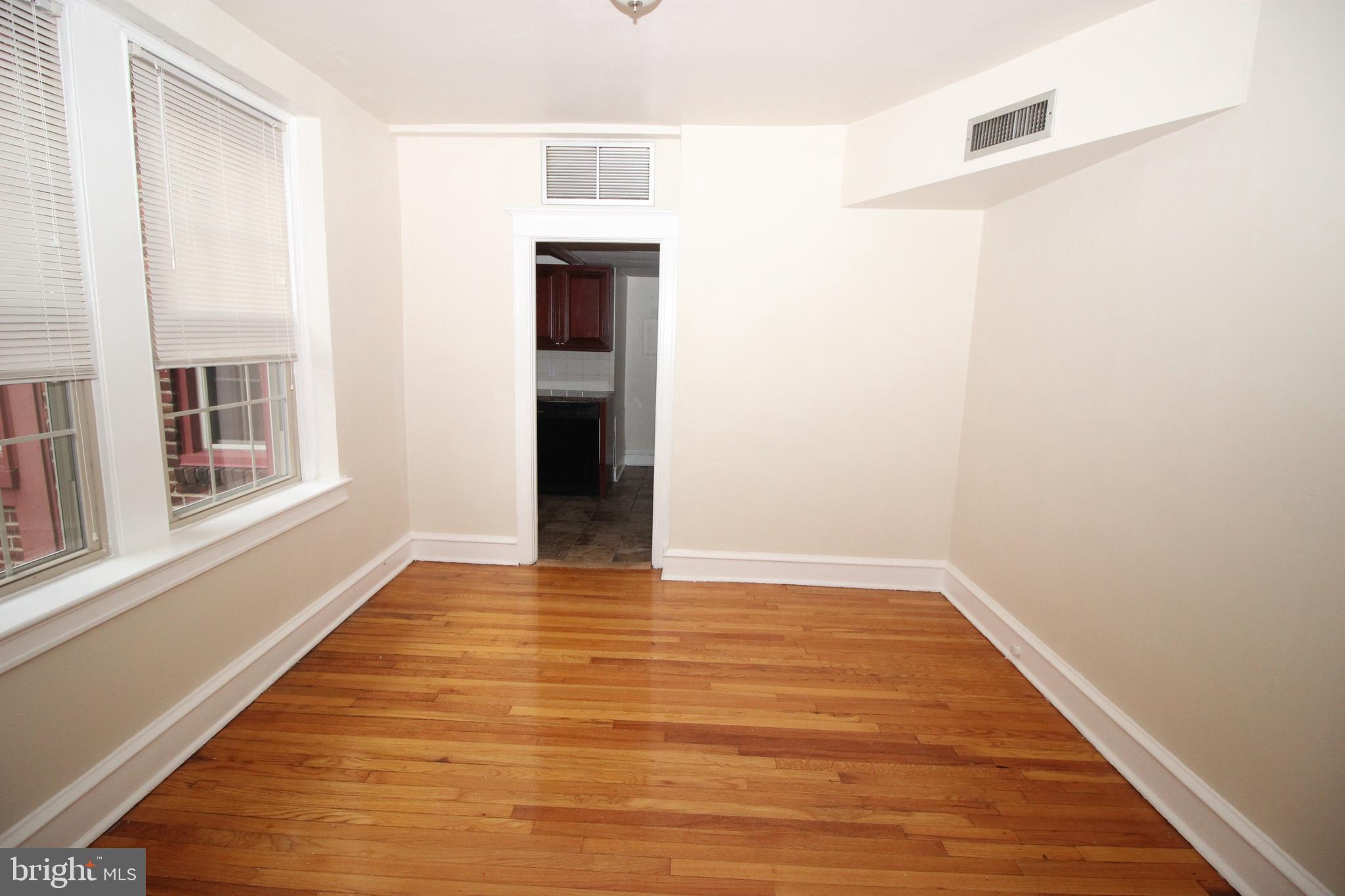 ELKINS PARK - Residential Lease