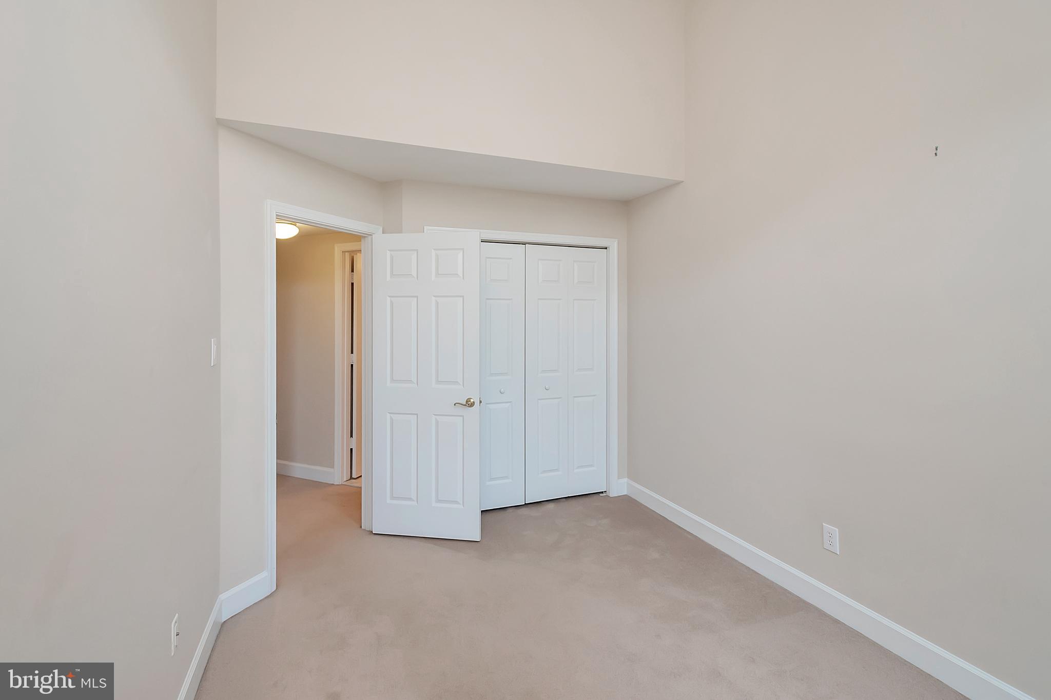 LENOX PLACE AT SUNNYSIDE - Residential