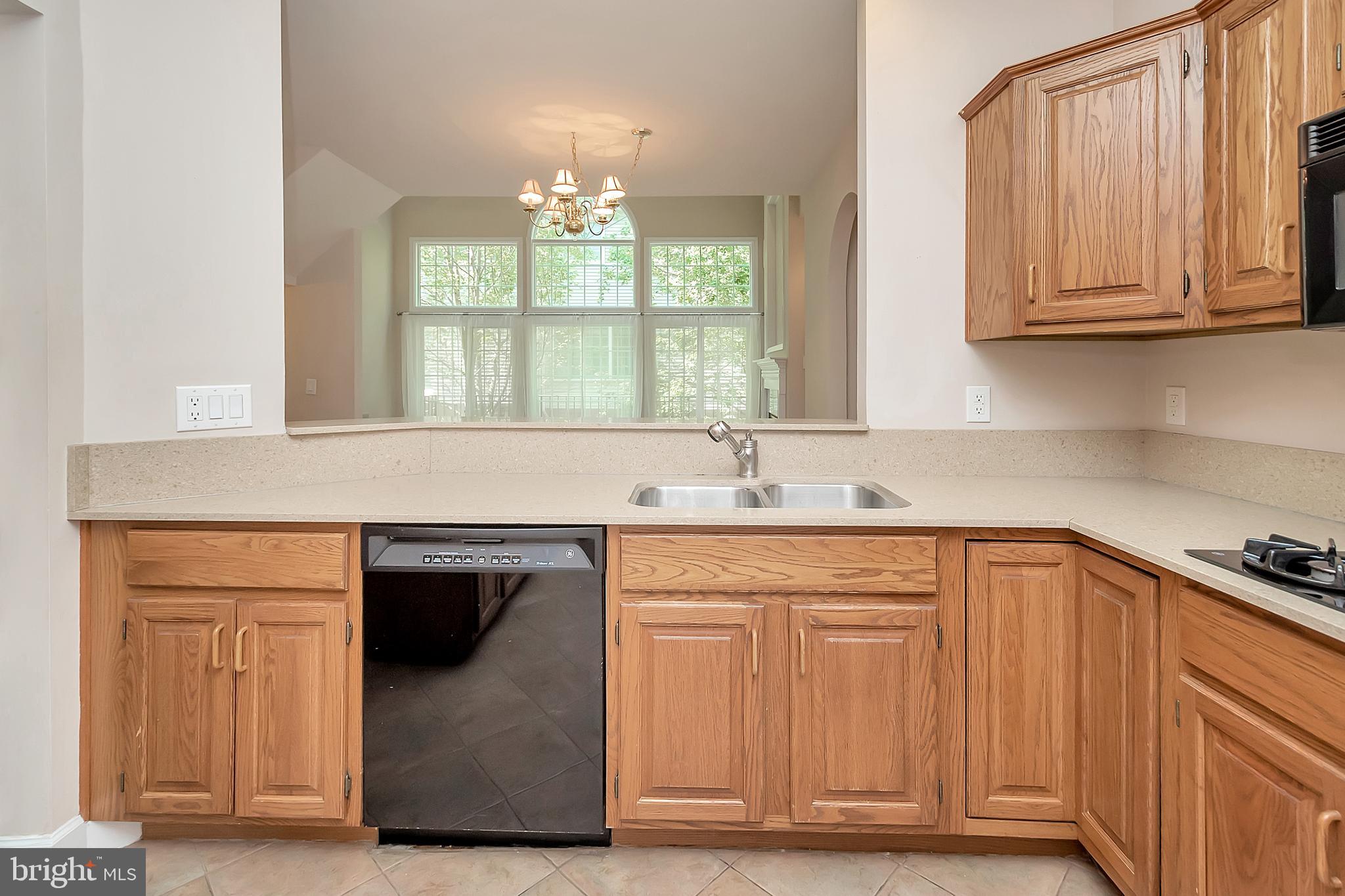 LENOX PLACE AT SUNNYSIDE - Residential