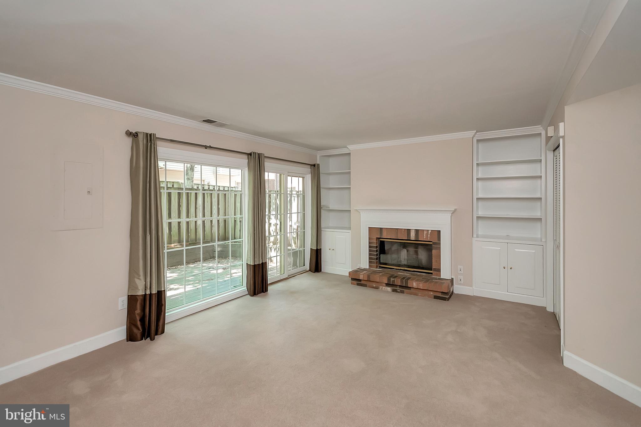 LENOX PLACE AT SUNNYSIDE - Residential