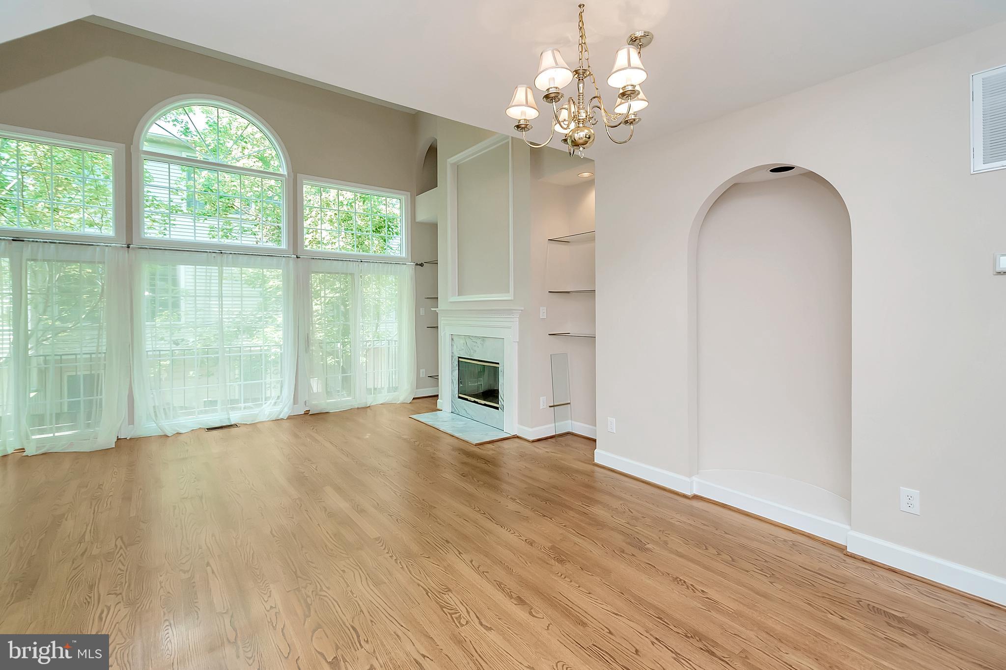 LENOX PLACE AT SUNNYSIDE - Residential