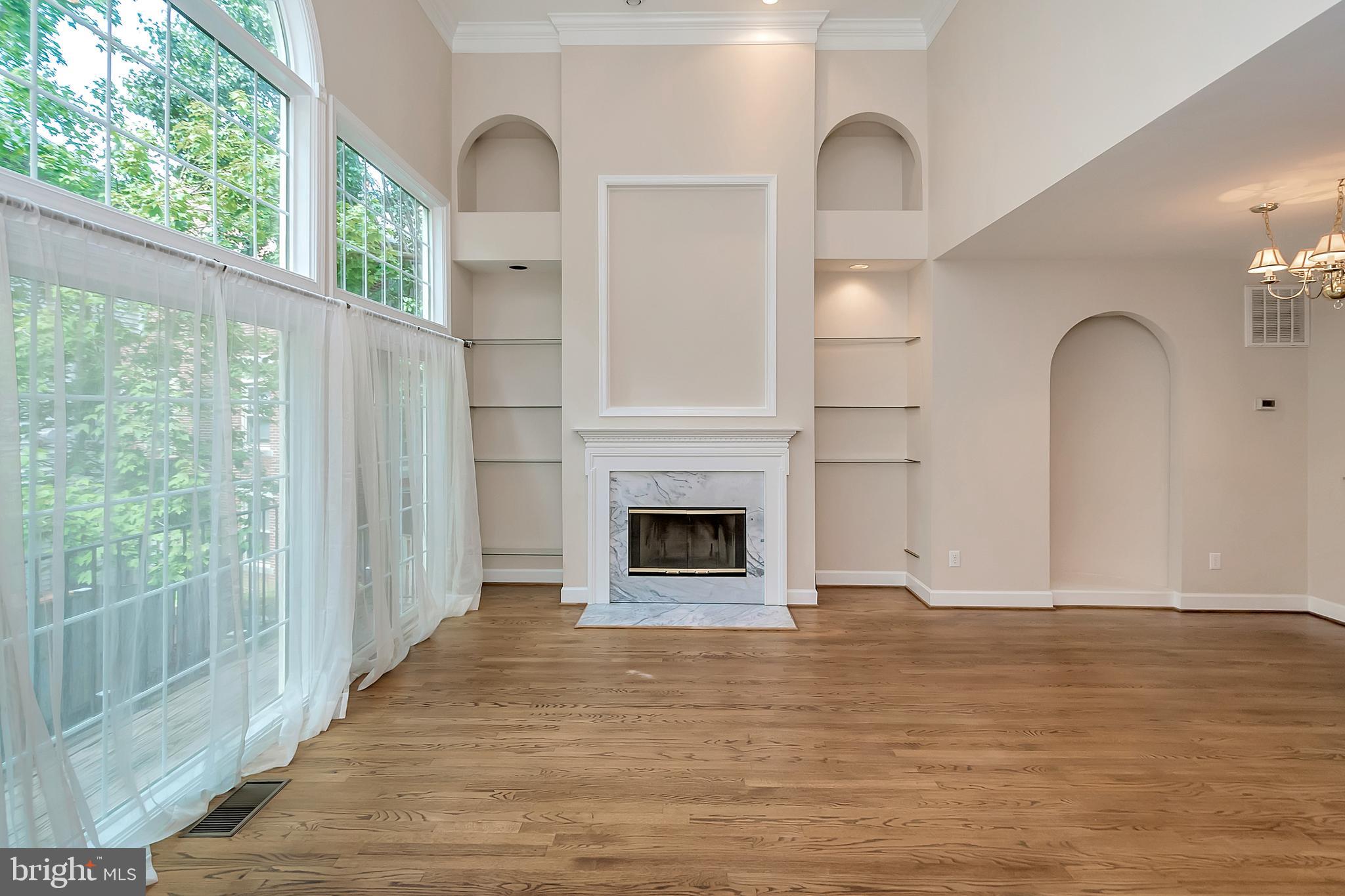 LENOX PLACE AT SUNNYSIDE - Residential