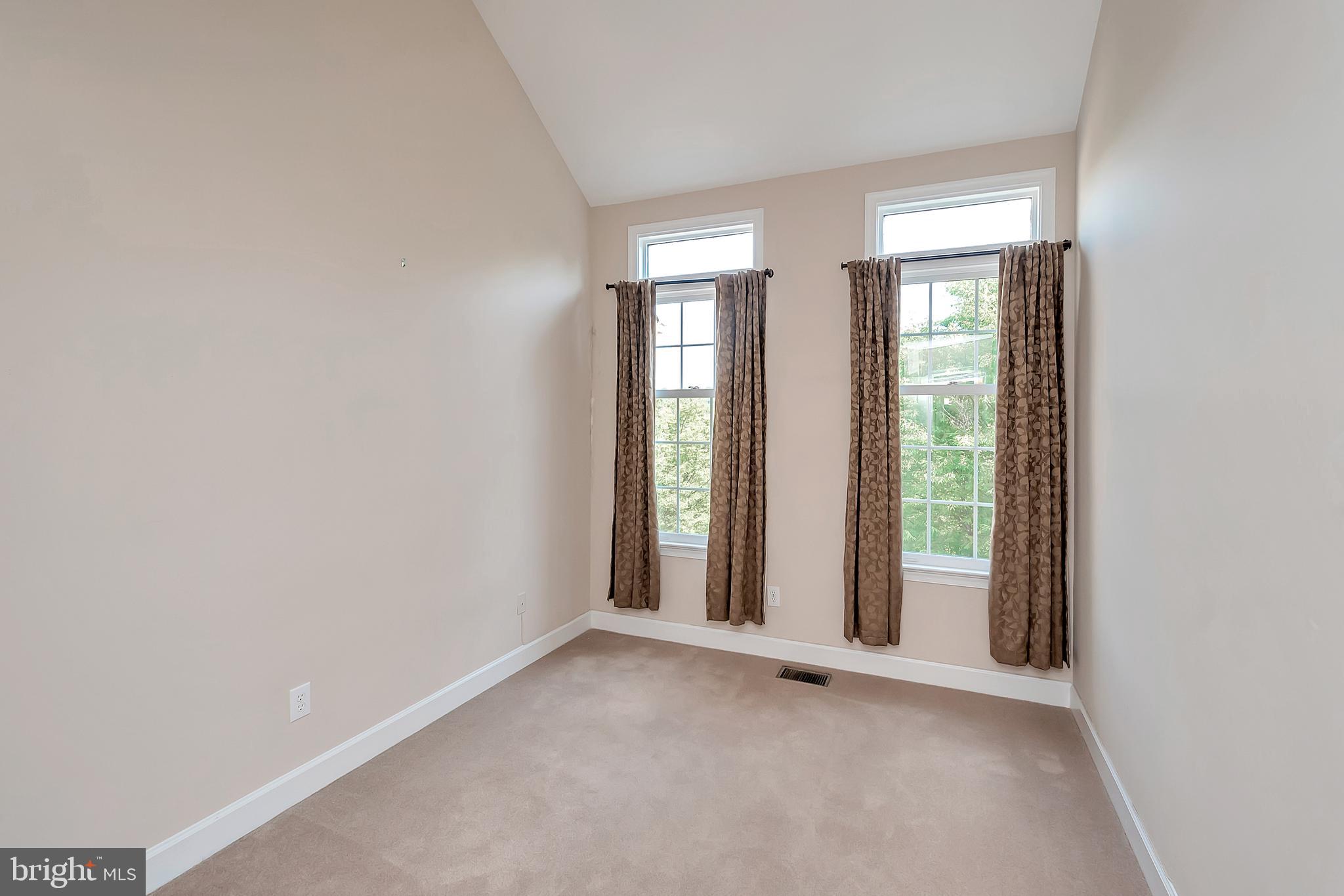 LENOX PLACE AT SUNNYSIDE - Residential