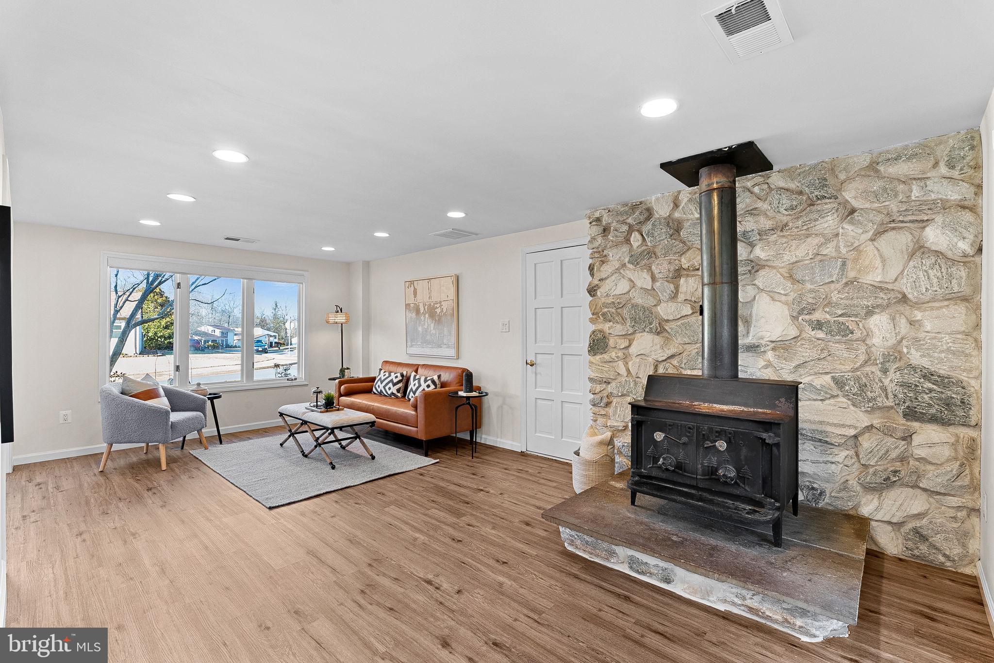 SUGARLAND RUN - Residential