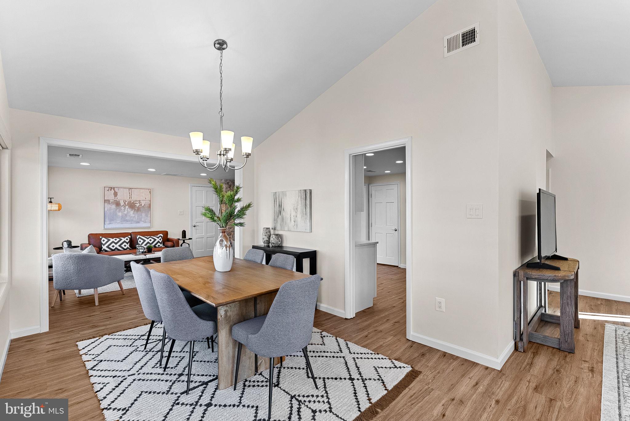 SUGARLAND RUN - Residential