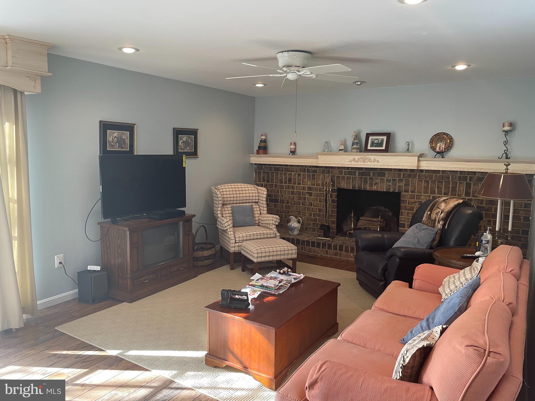 OLNEY OUTSIDE - Residential