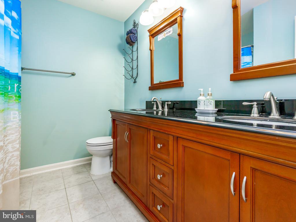 AUSTIN RIDGE - Residential