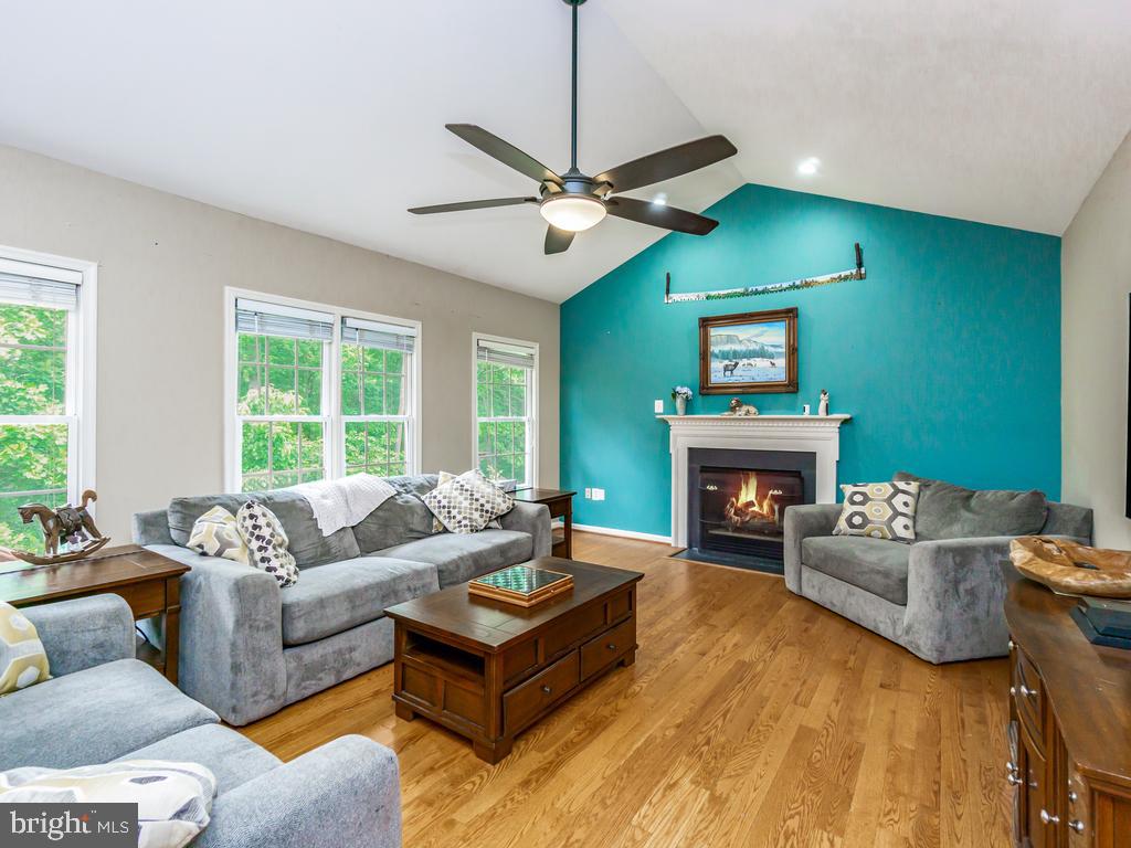 AUSTIN RIDGE - Residential