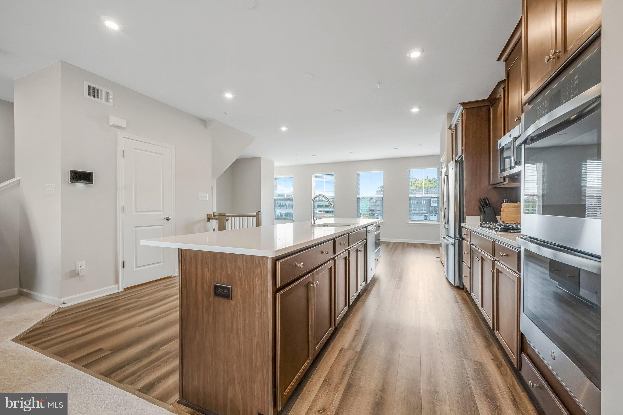 10303 ALTA PLACE