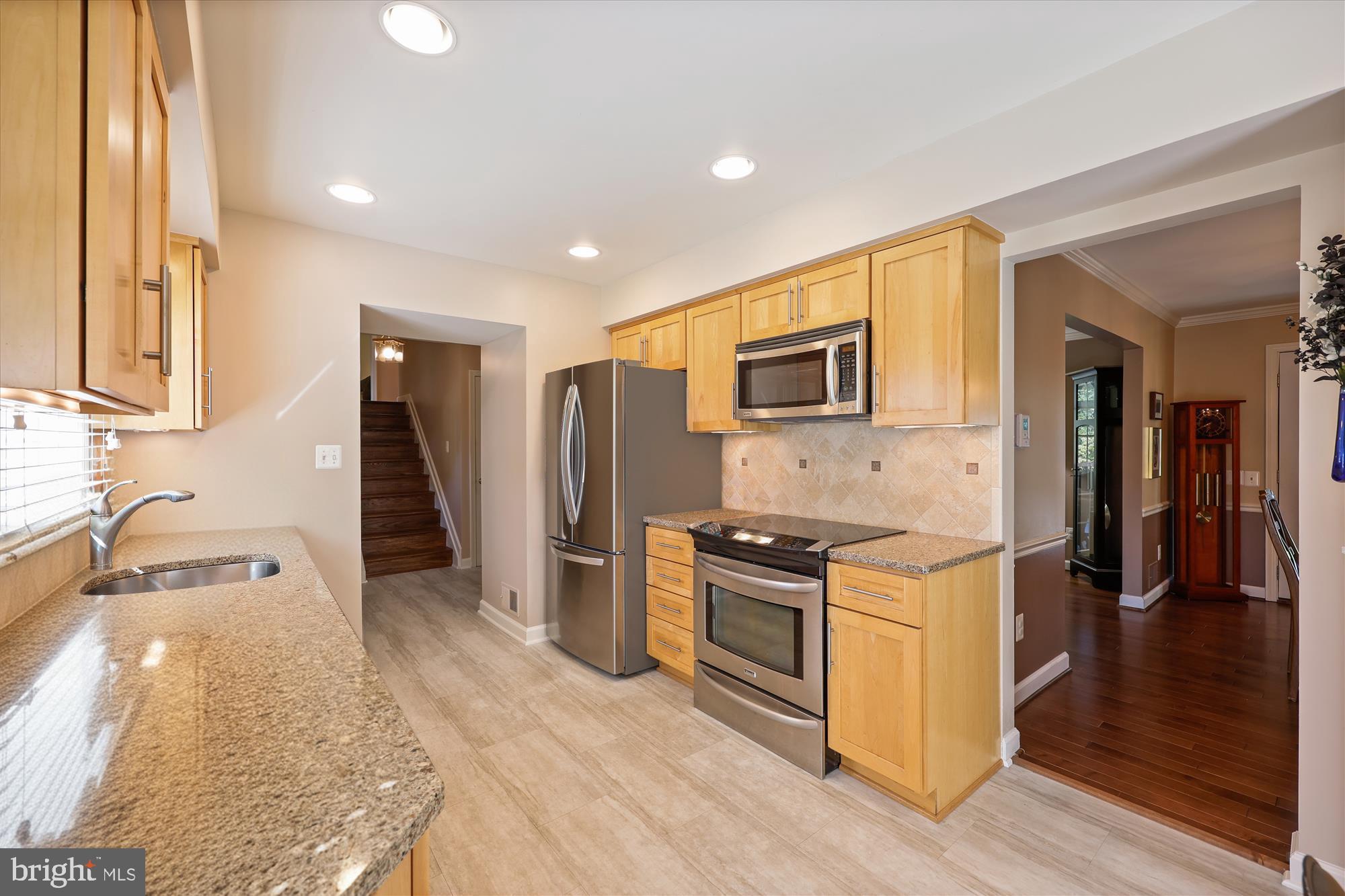 POTOMAC COMMONS - Residential