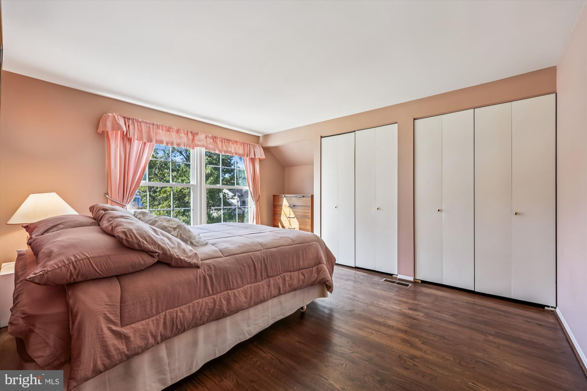 POTOMAC COMMONS - Residential